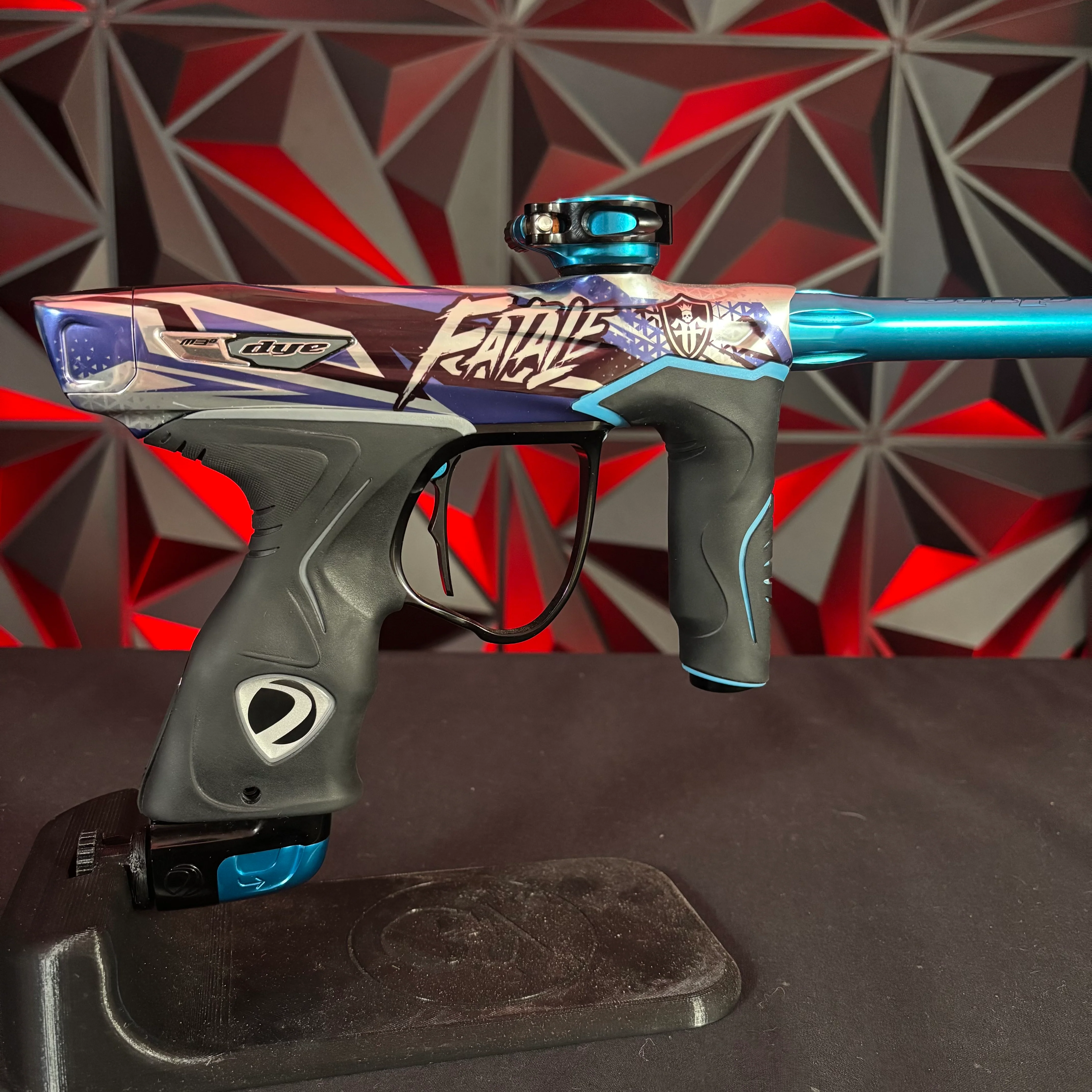 Used Dye M3+ Paintball Gun - LE Femme Fatale - Image 2