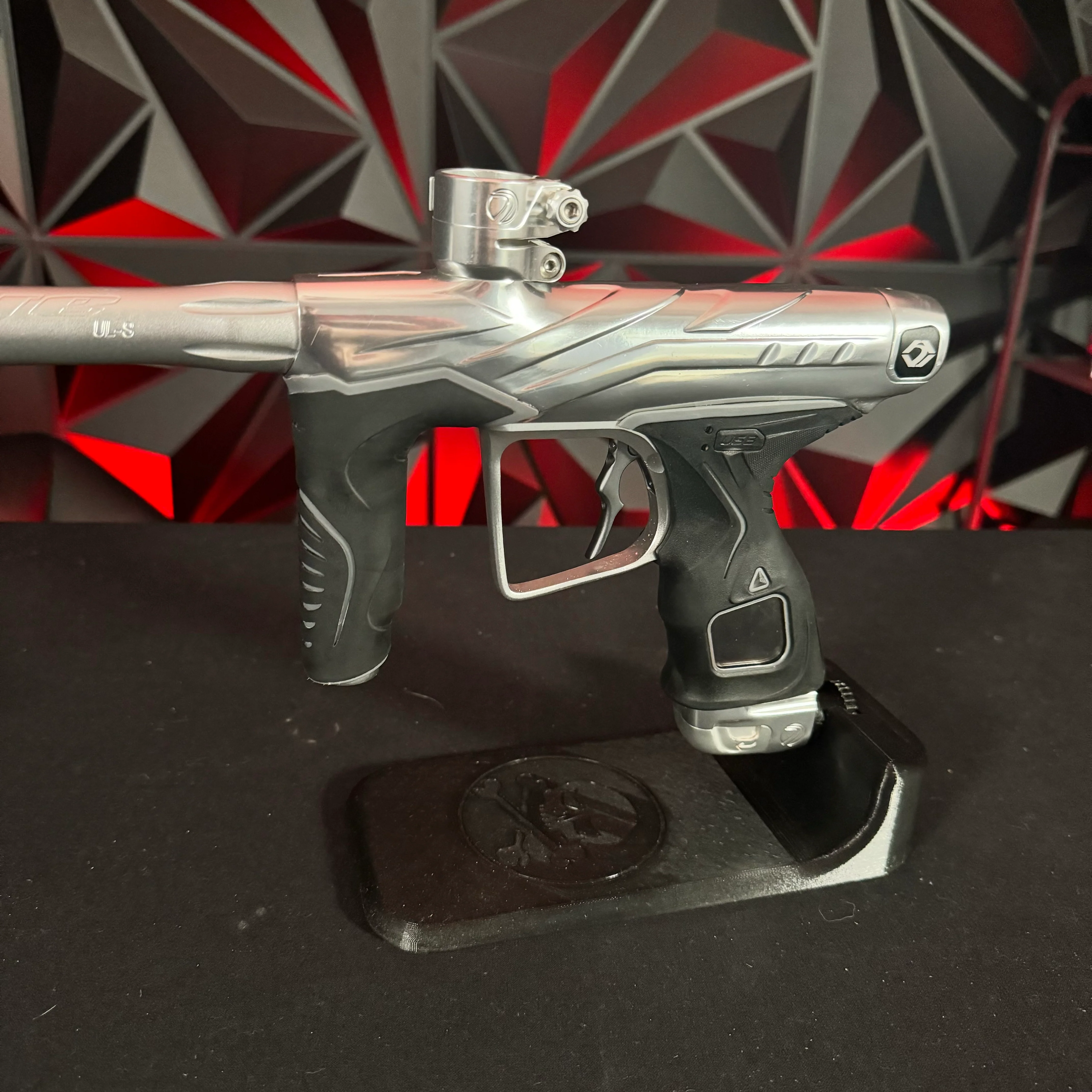 Used Dye DLS Paintball Gun - White Water w/Upgraded V2 Bolt - Image 5