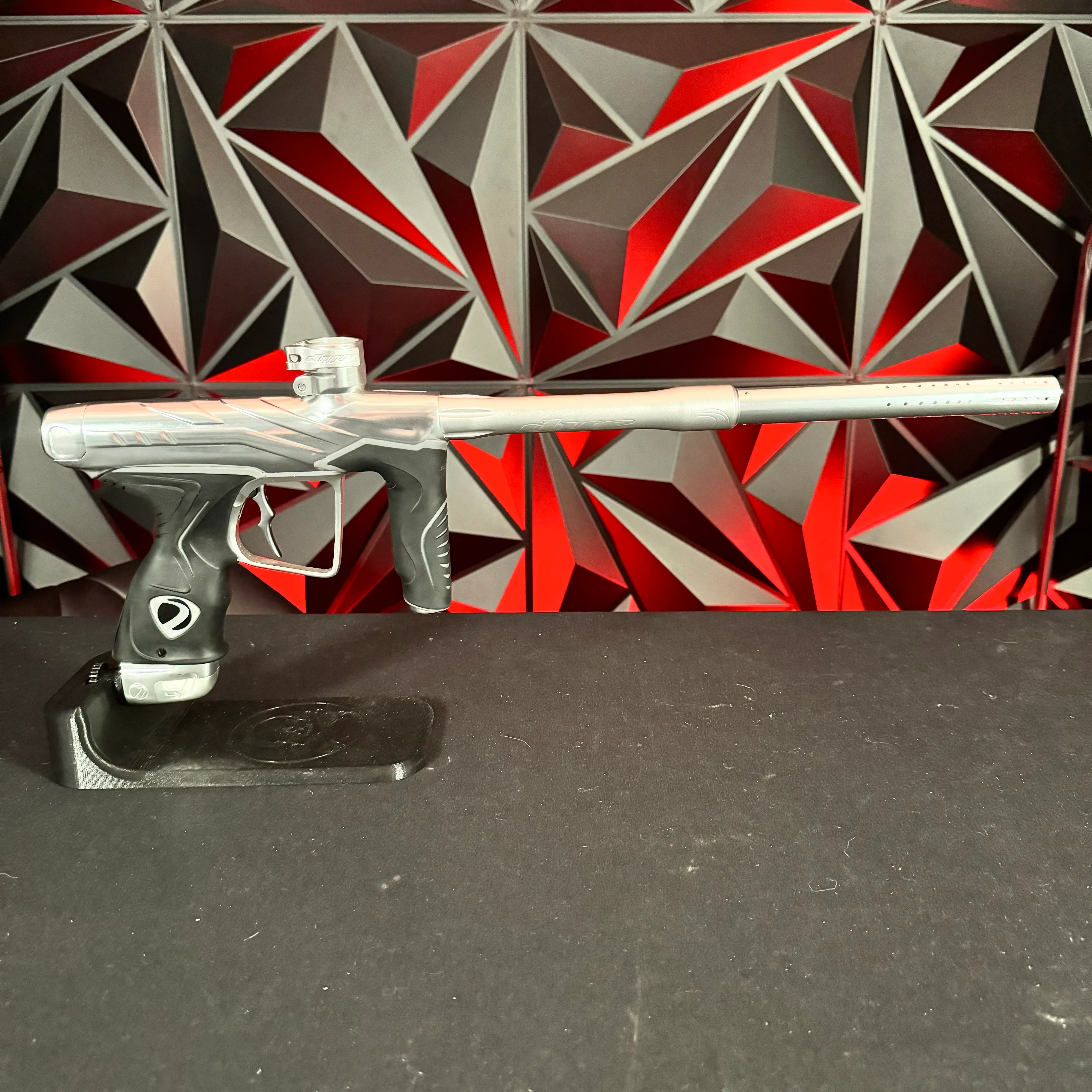 Used Dye DLS Paintball Gun - White Water w/Upgraded V2 Bolt - Image 6