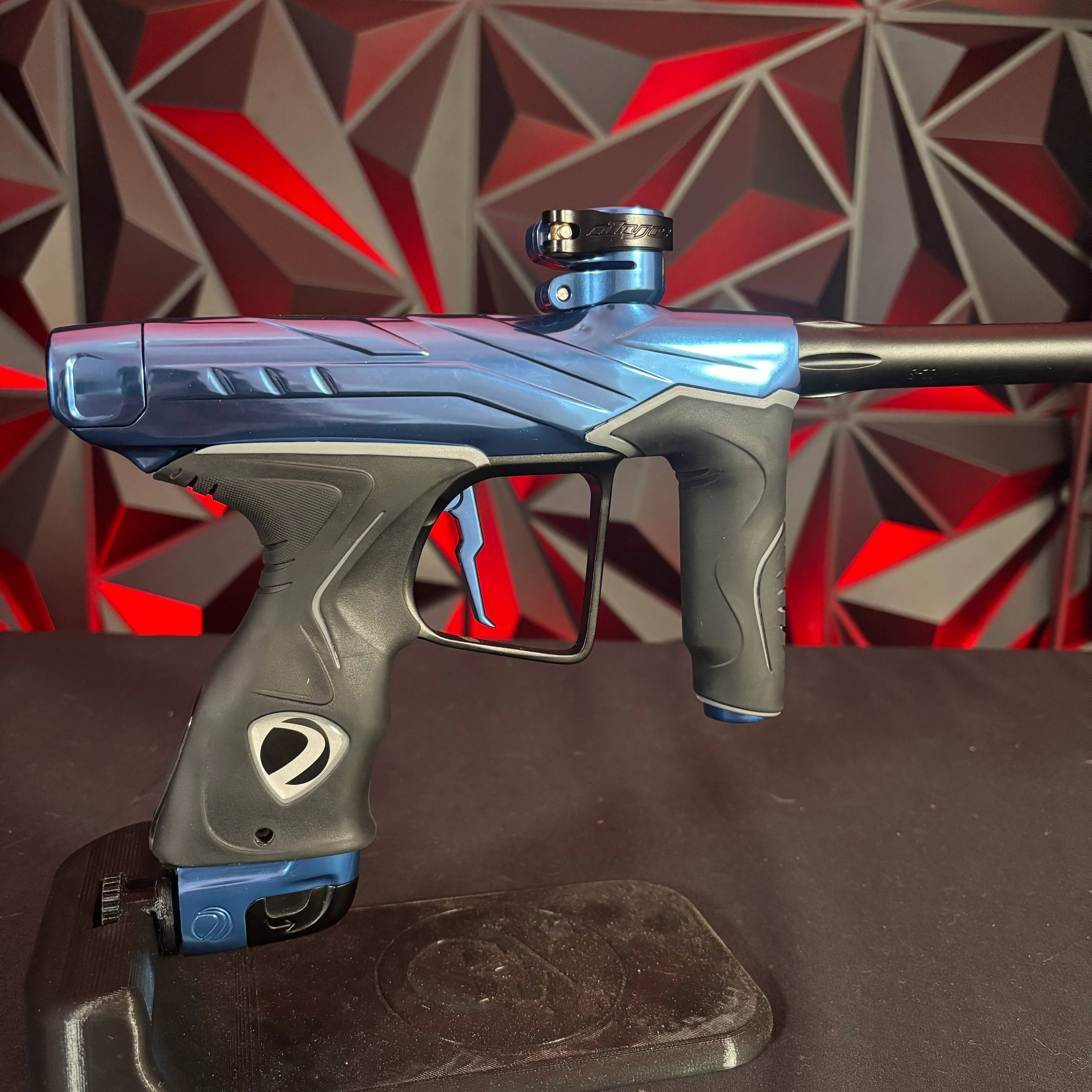 Used Dye DLS Paintball Marker - Blue Wave - Image 4
