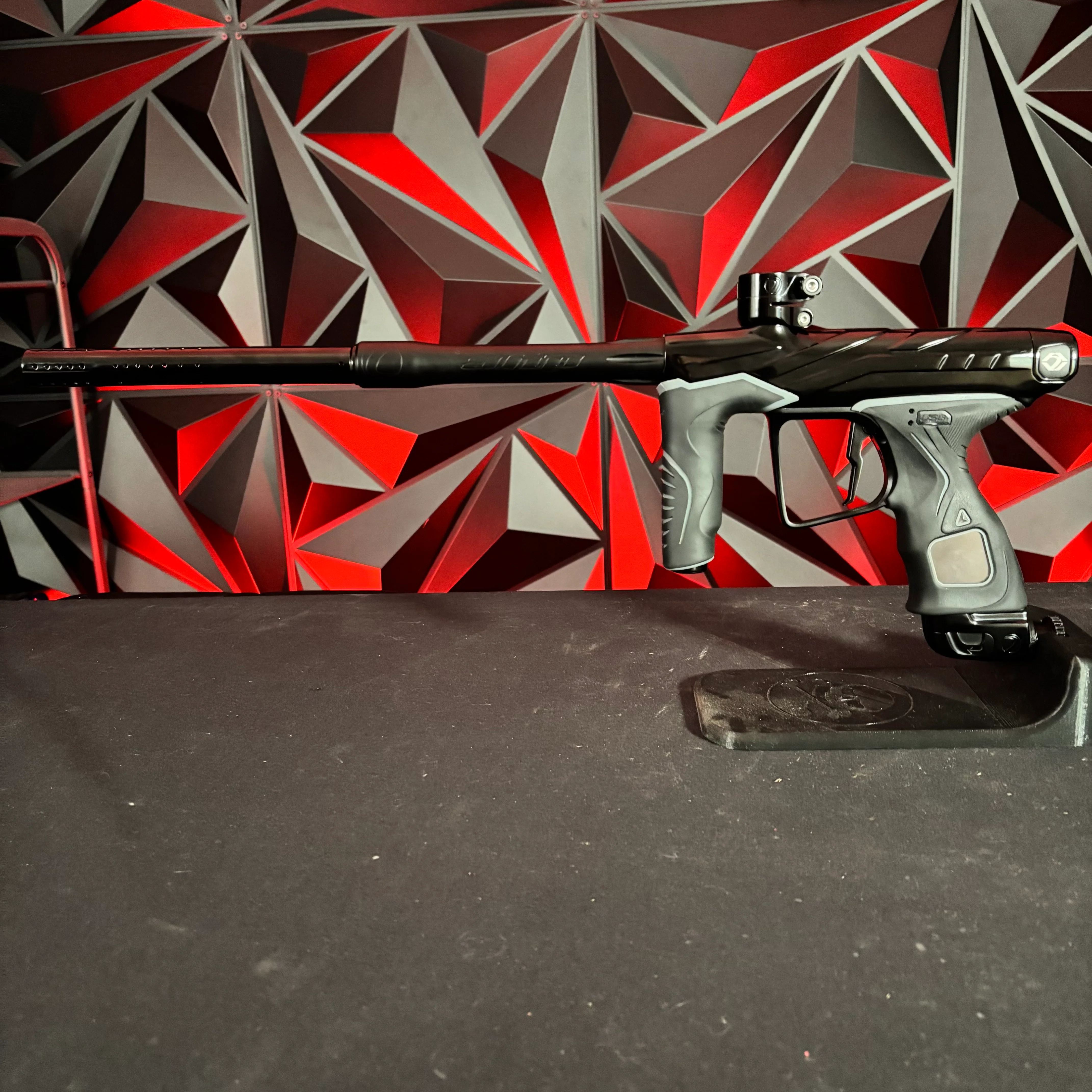 Used Dye DLS Paintball Marker - Darkness (V2 Upgrades) - Image 6