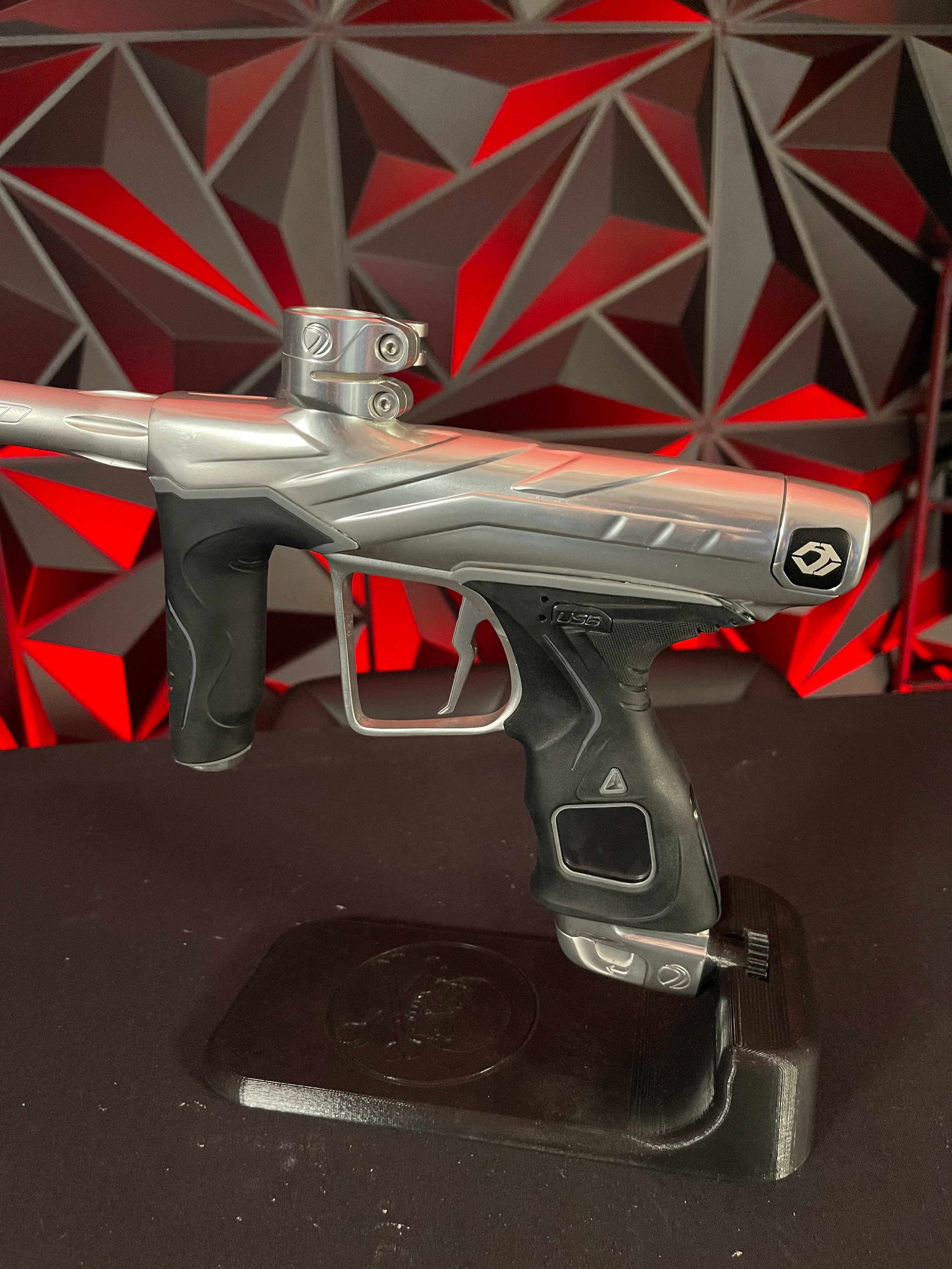 Used Dye DLS Paintball Marker - White Water - Image 2