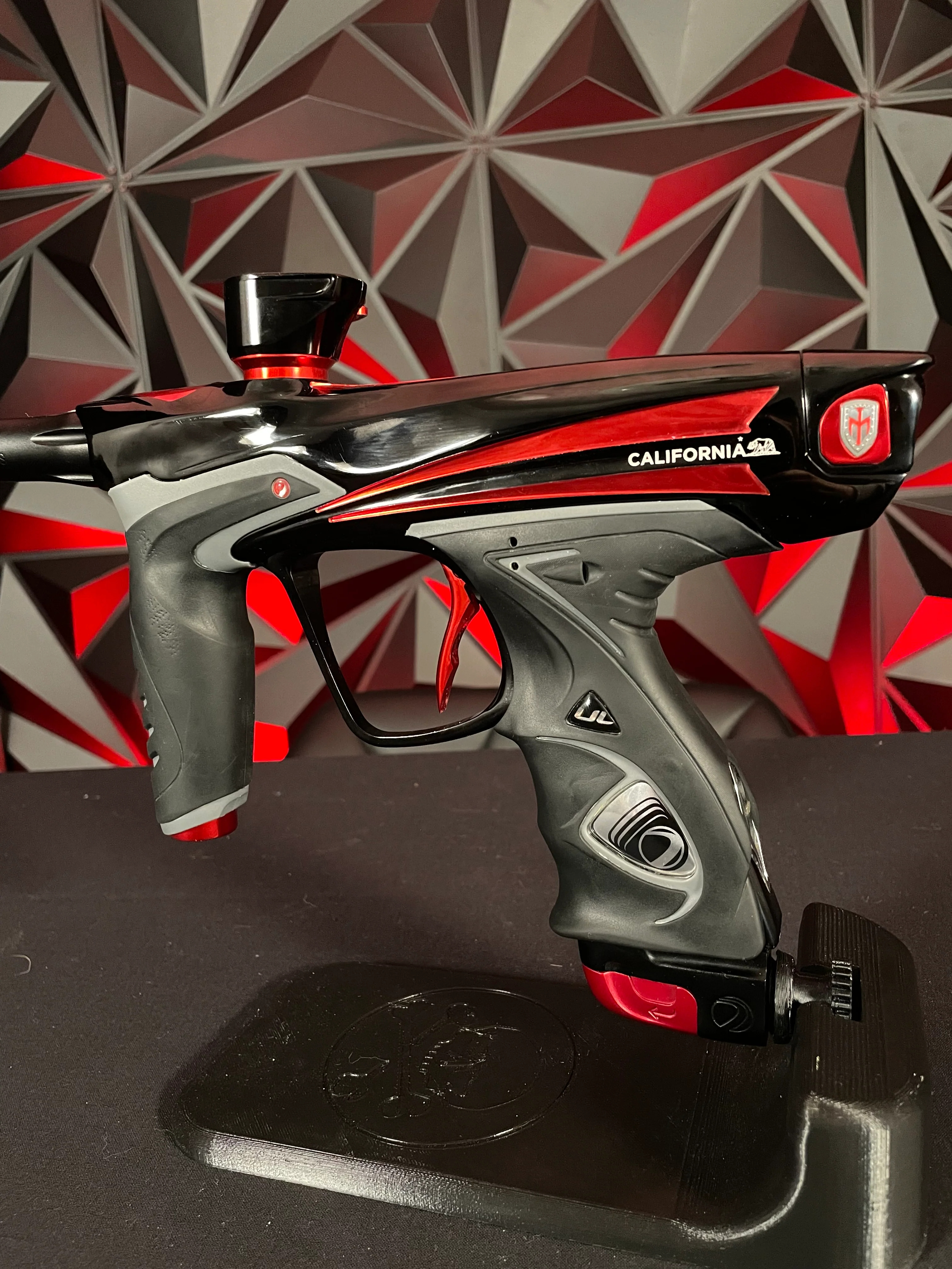 Used Dye DM14 Paintball Gun - Limited Anniversary Edition DMXX w/New DM14 Sticky Grip Kit - Image 2