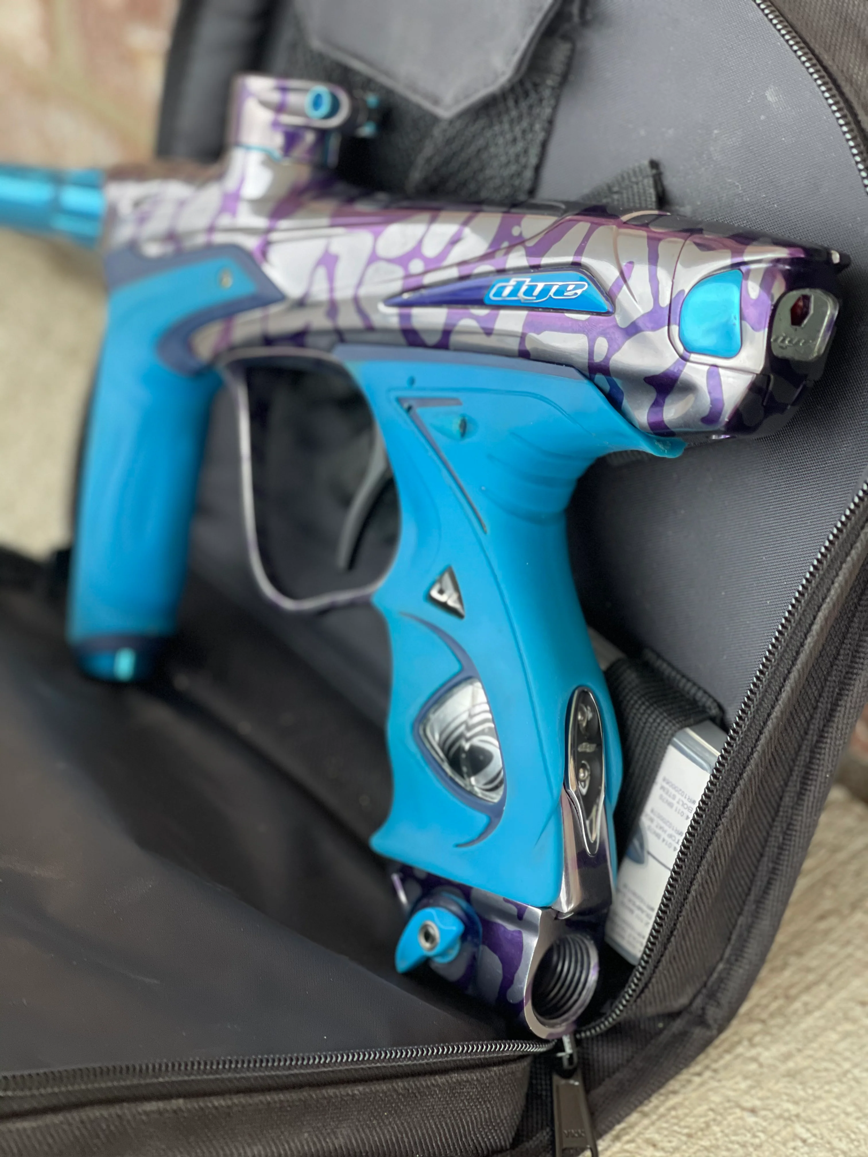 Used Dye DM15 Paintball Marker - Skinned Navy - Image 3