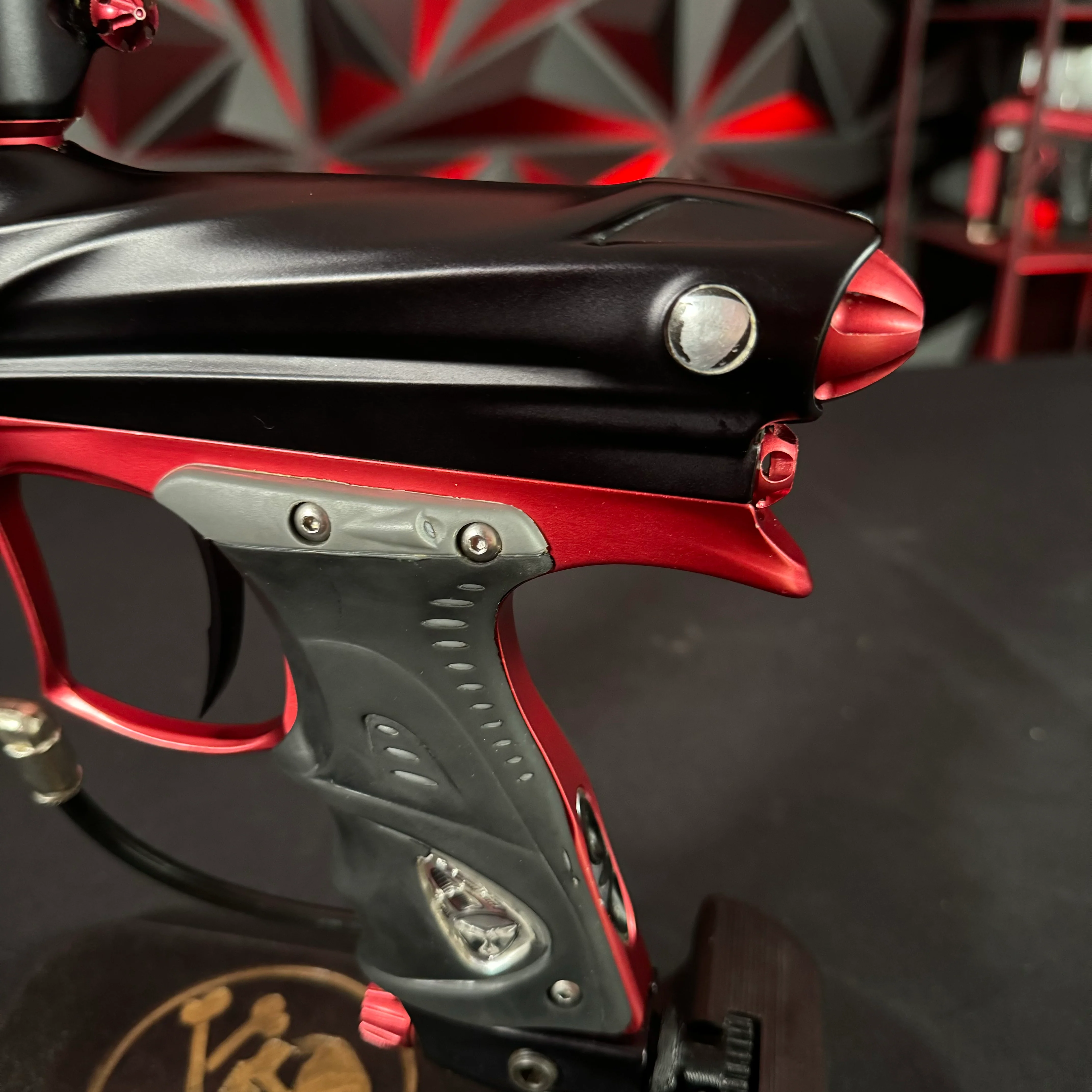 Used Dye DM9 Paintball Gun - Black/Red - Image 12