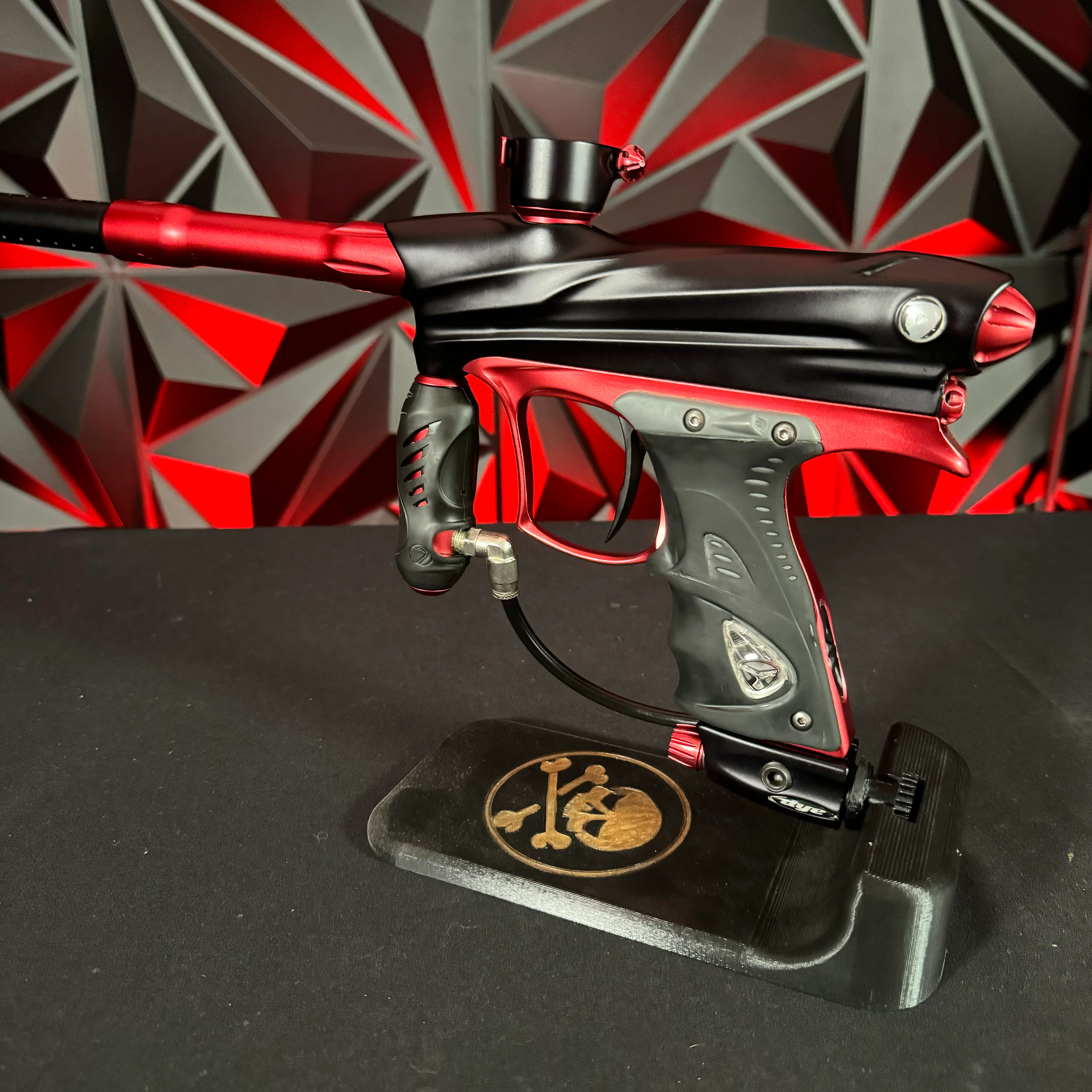 Used Dye DM9 Paintball Gun - Black/Red - Image 4