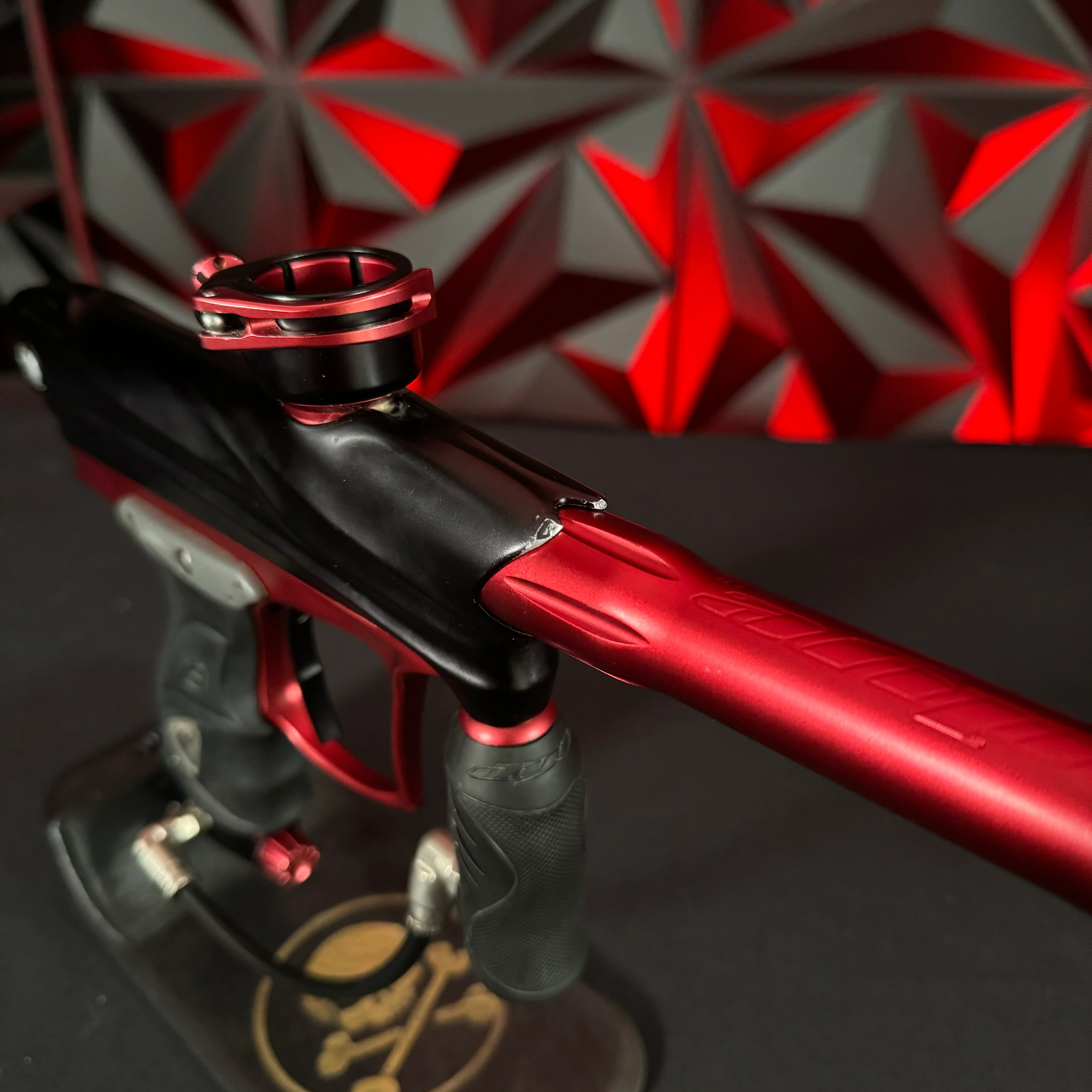 Used Dye DM9 Paintball Gun - Black/Red - Image 9