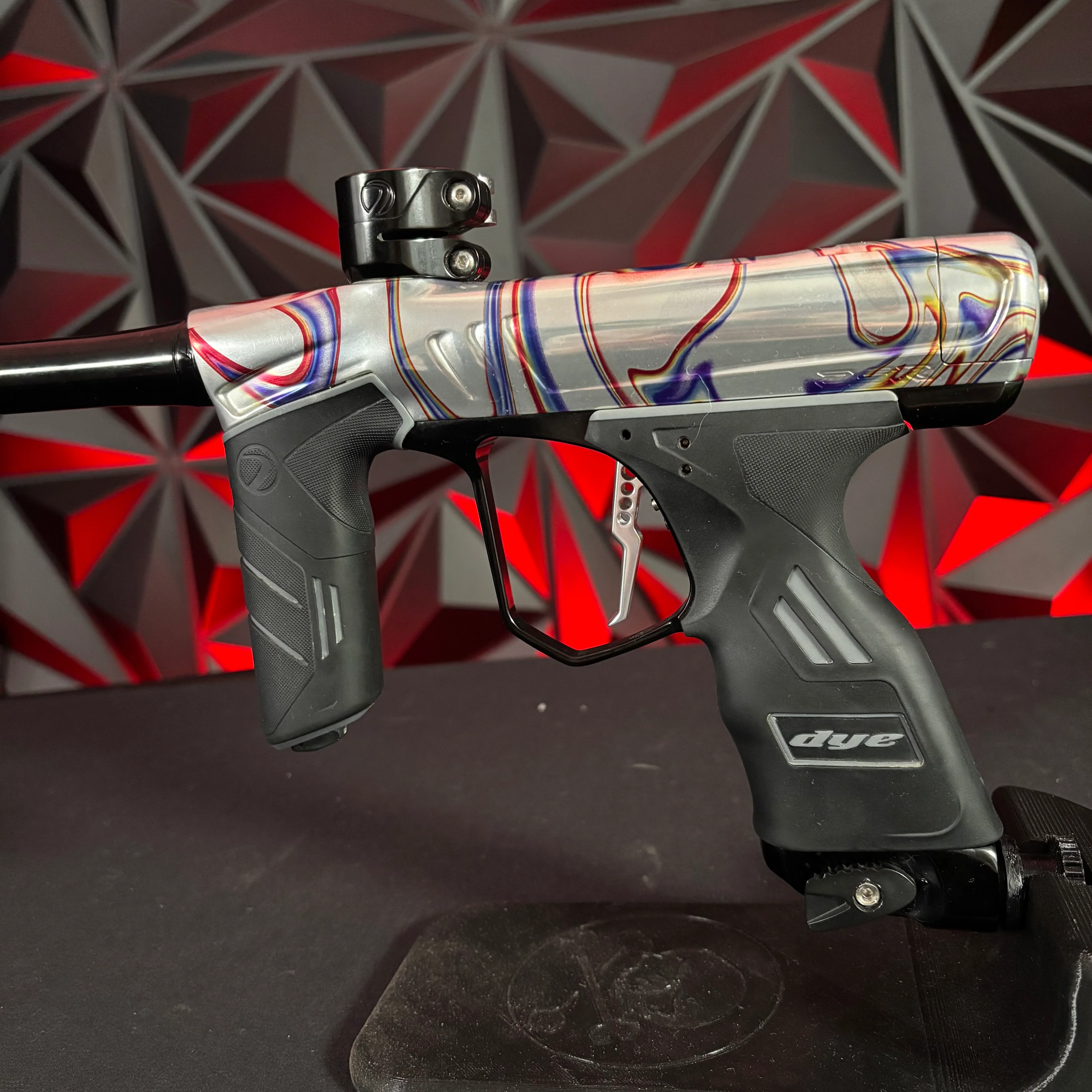 Used Dye DSR+ Paintball Gun - PGA Oil Slick - Image 4