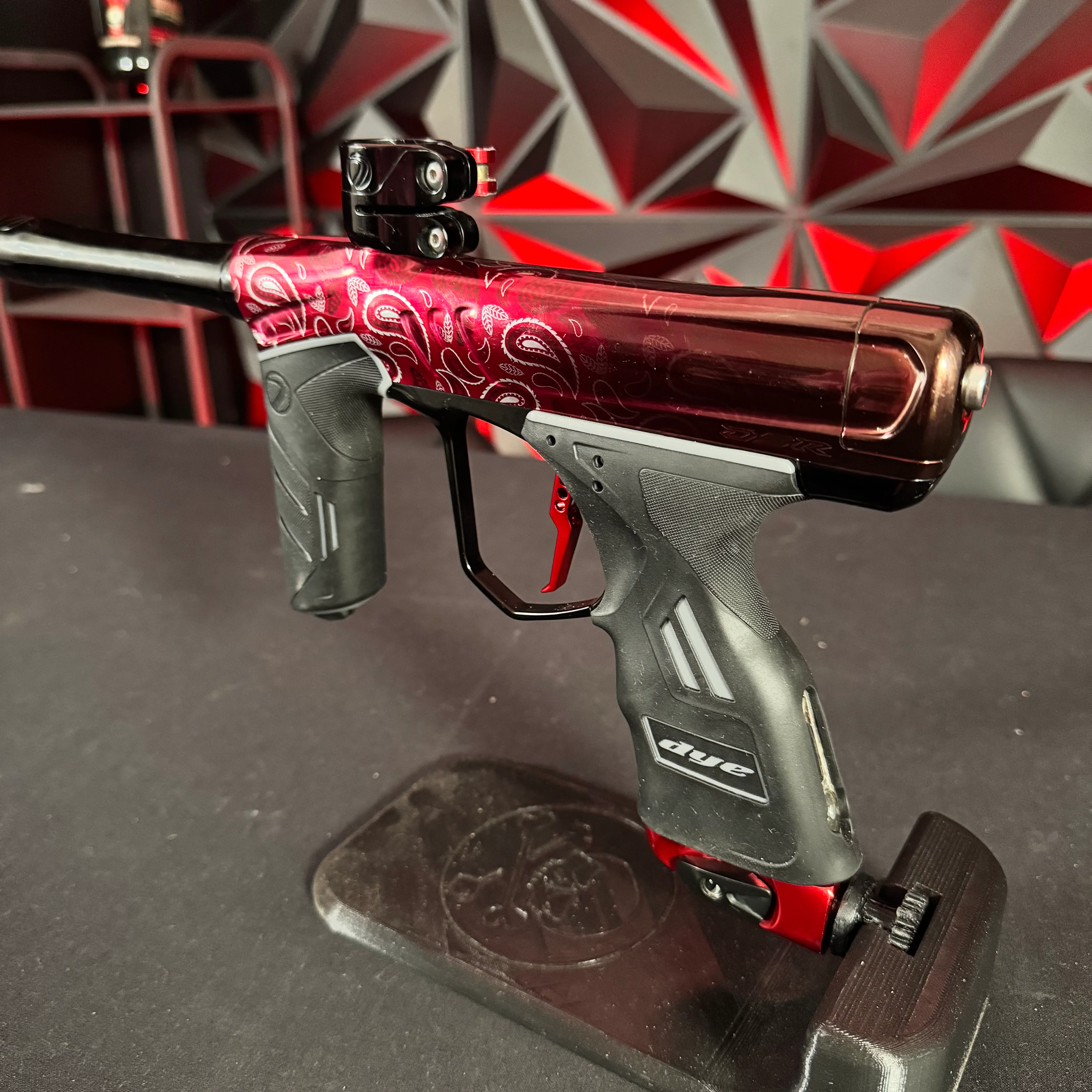 Used Dye DSR+ Paintball Gun - PGA Red Bandana - Image 3