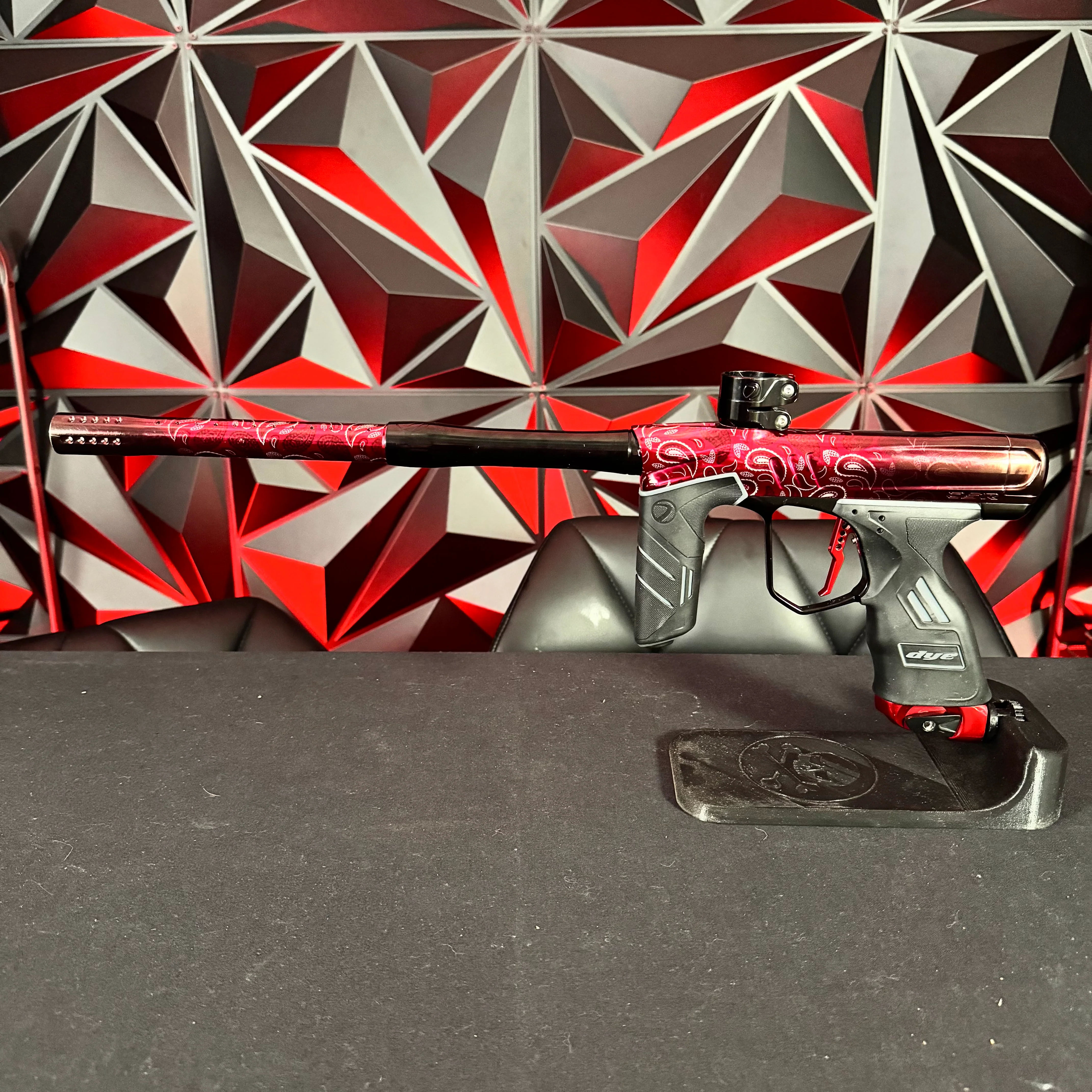 Used Dye DSR+ Paintball Gun - PGA Red Bandana - Image 7