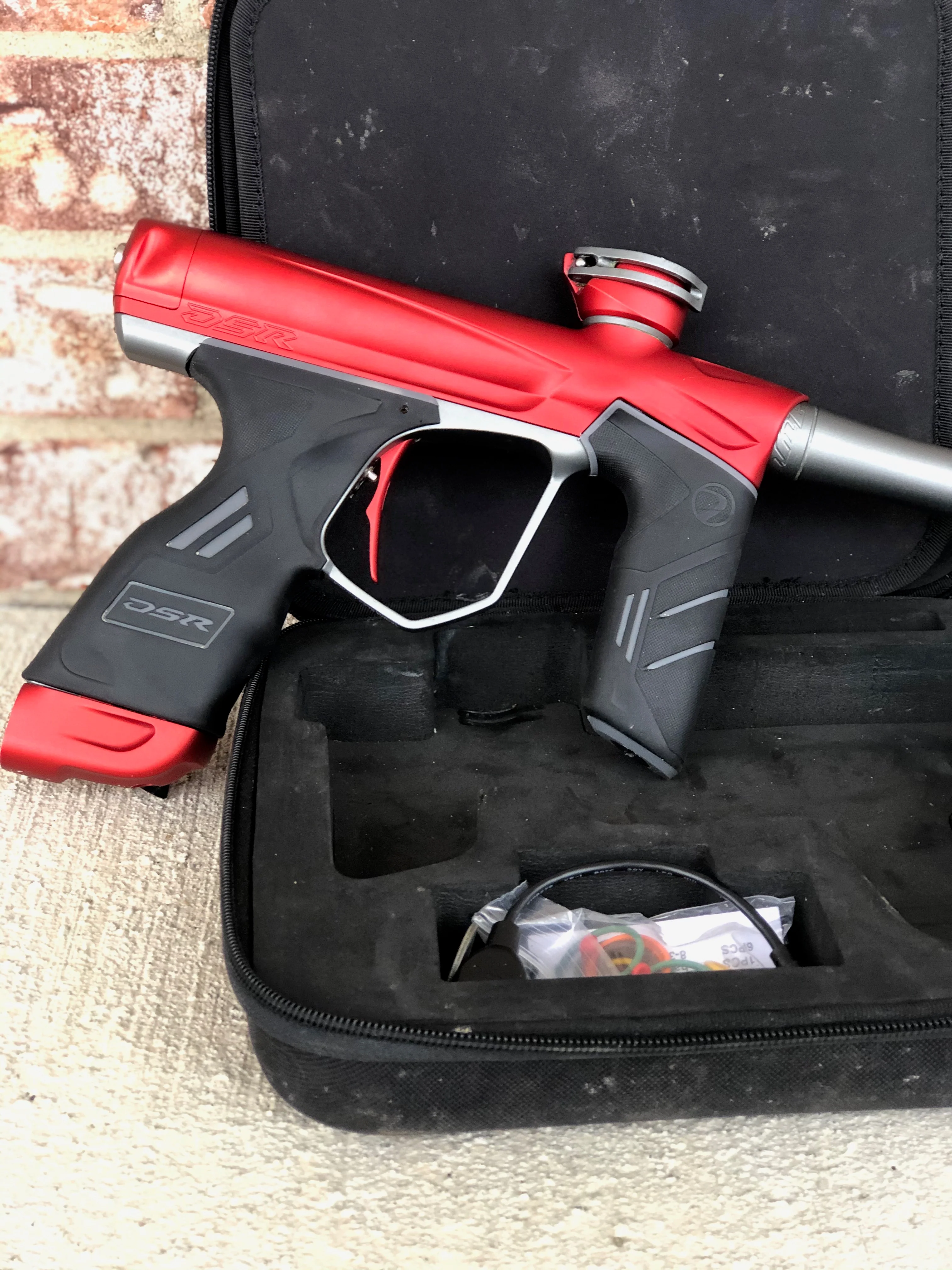 Used Dye DSR Paintball Gun - Blaze Red - Image 4