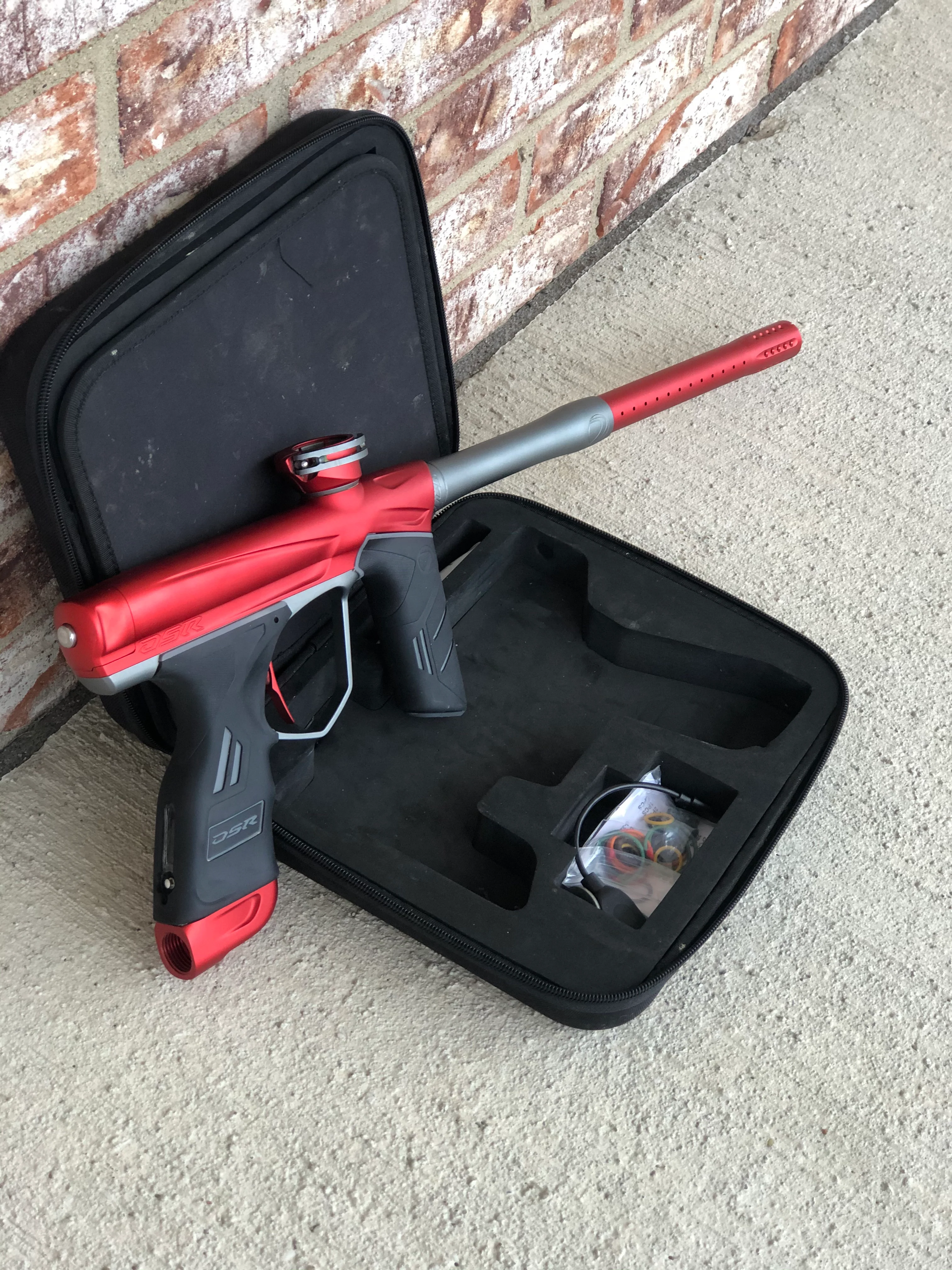 Used Dye DSR Paintball Gun - Blaze Red - Image 5