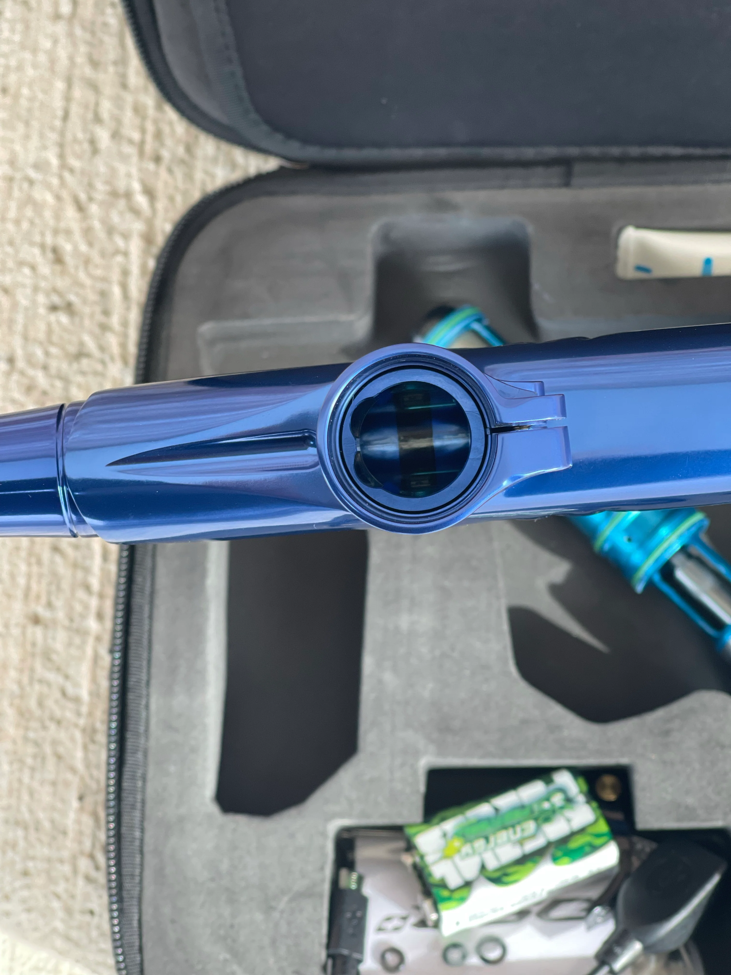 Used Dye DSR+ Paintball Gun - Black Waters (Polished Blue/Polished Black - Image 10