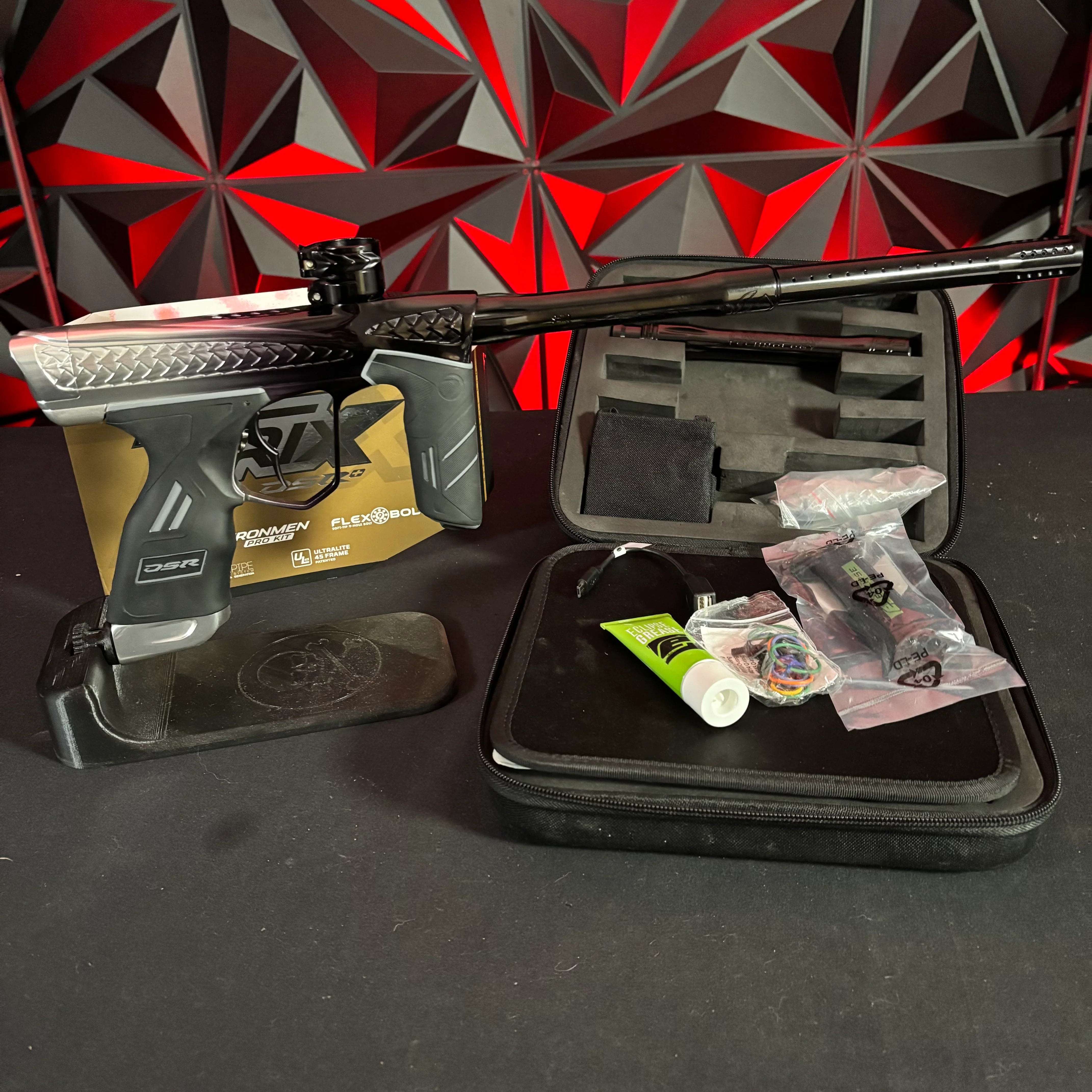 Used Dye DSR+ Paintball Gun - Free Flow Trix (Silver Black Fade) #6 of 230