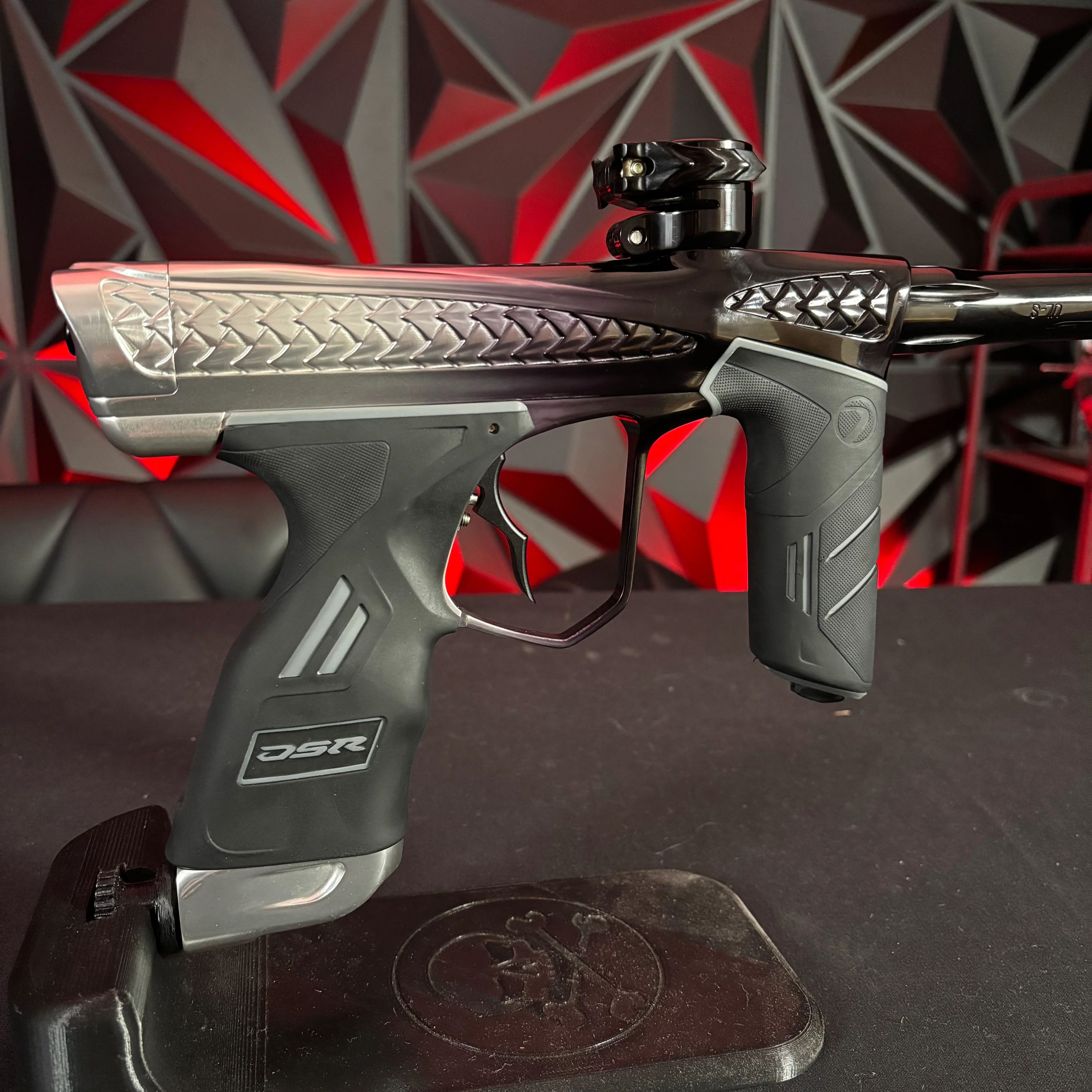 Used Dye DSR+ Paintball Gun - Free Flow Trix (Silver Black Fade) #6 of 230 - Image 2
