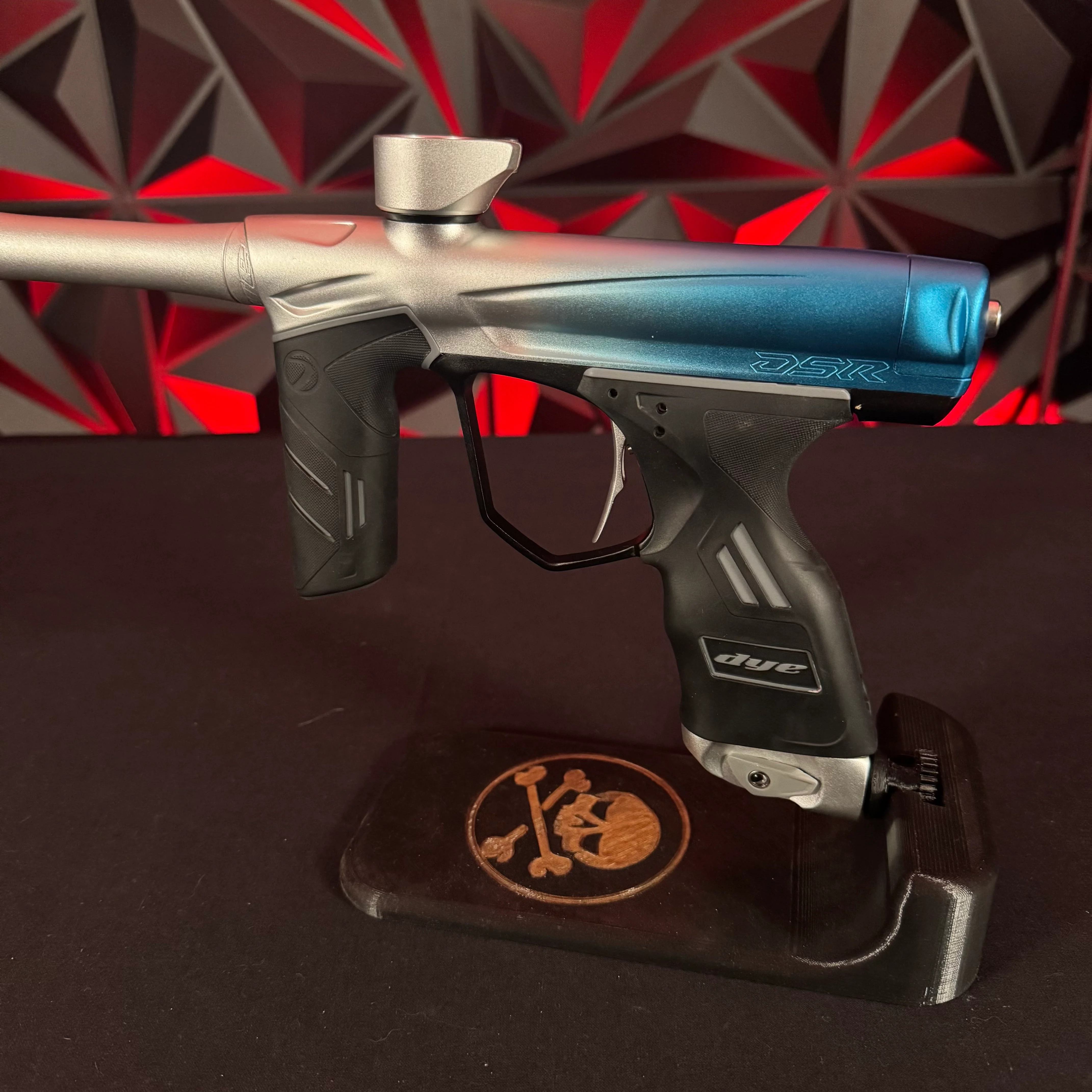 Used Dye DSR Paintball Gun - Freeze (Cyan/Clear Fade) - Image 3