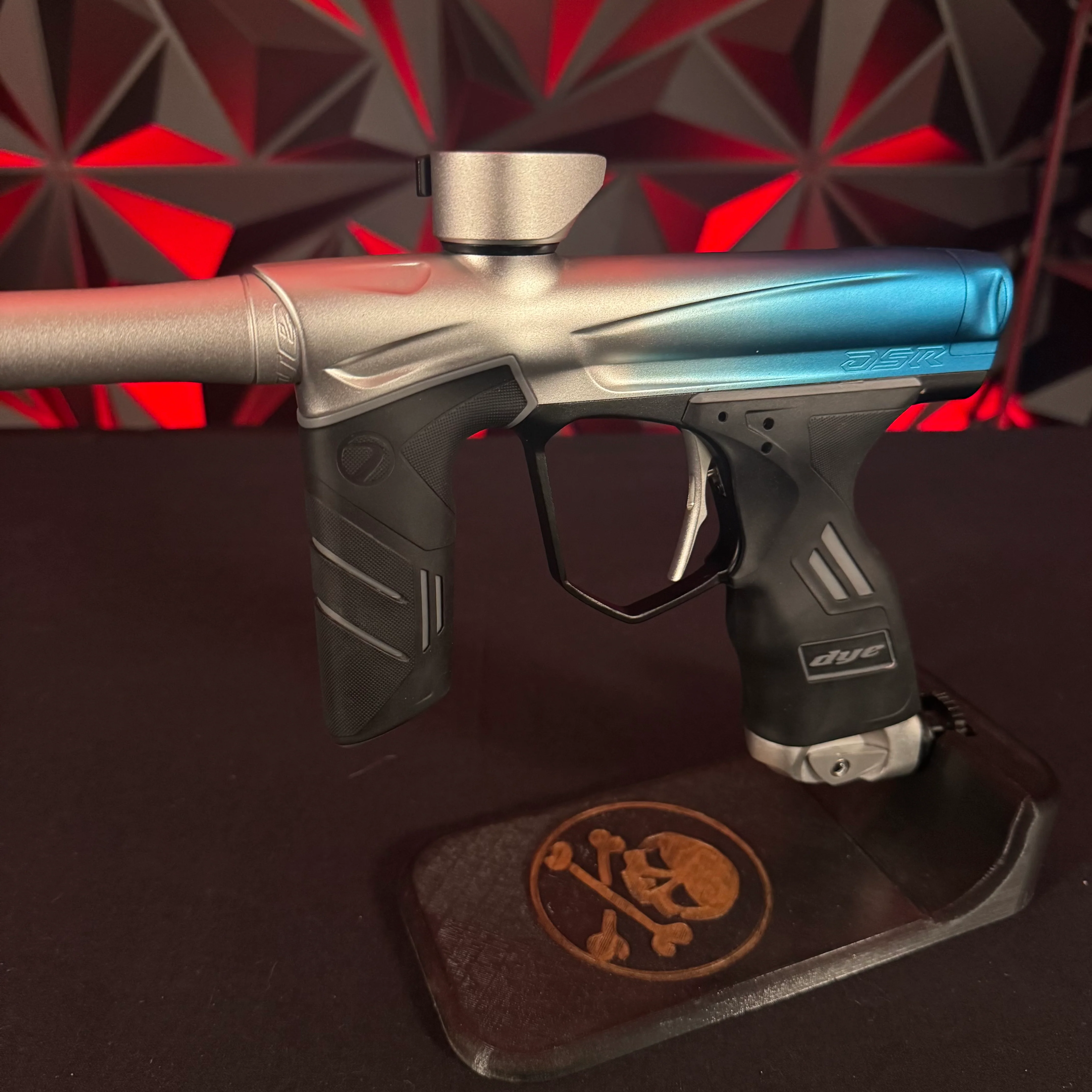 Used Dye DSR Paintball Gun - Freeze (Cyan/Clear Fade) - Image 5