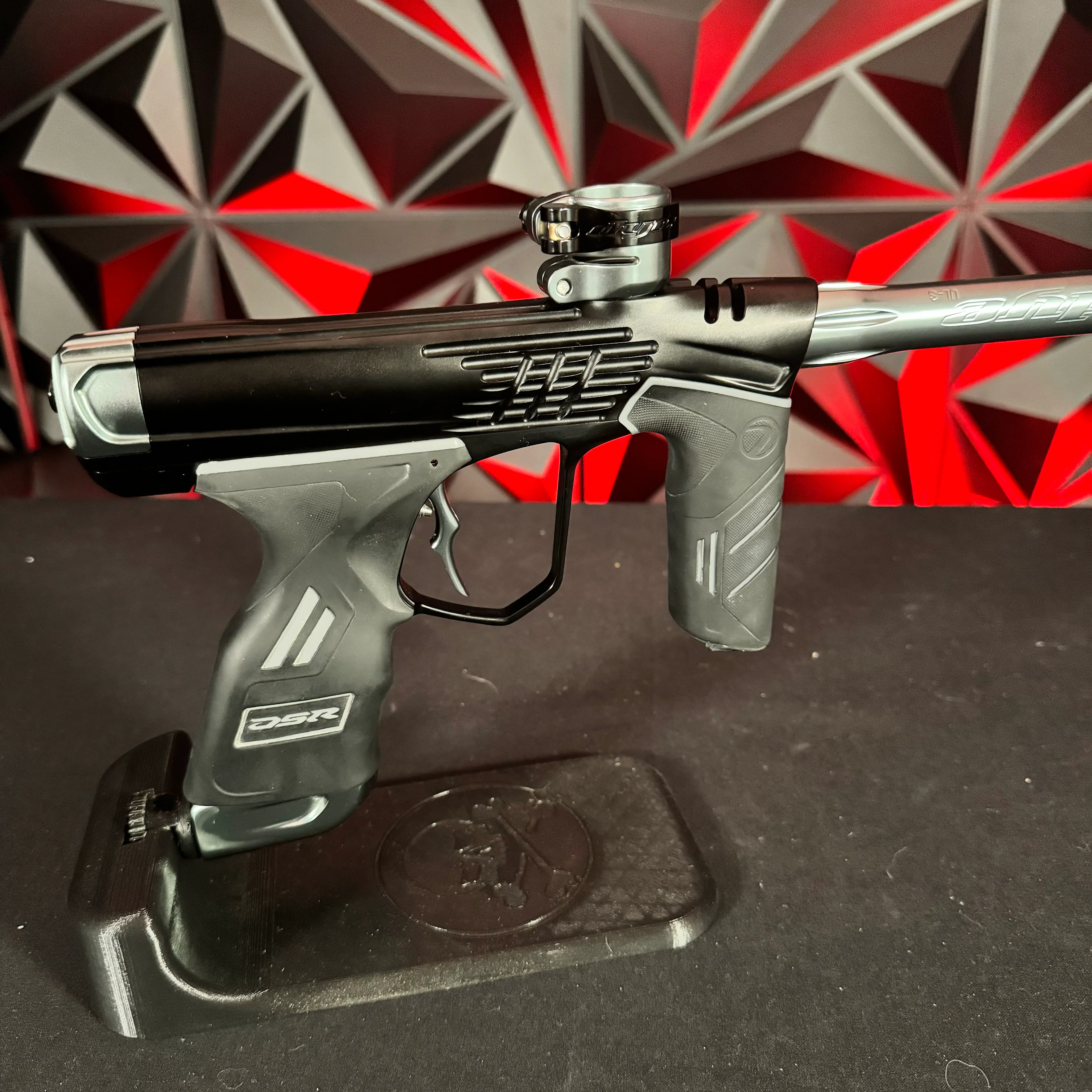 Used Dye DSR+ Paintball Gun - ICON Nightshade Black/Grey - Image 2