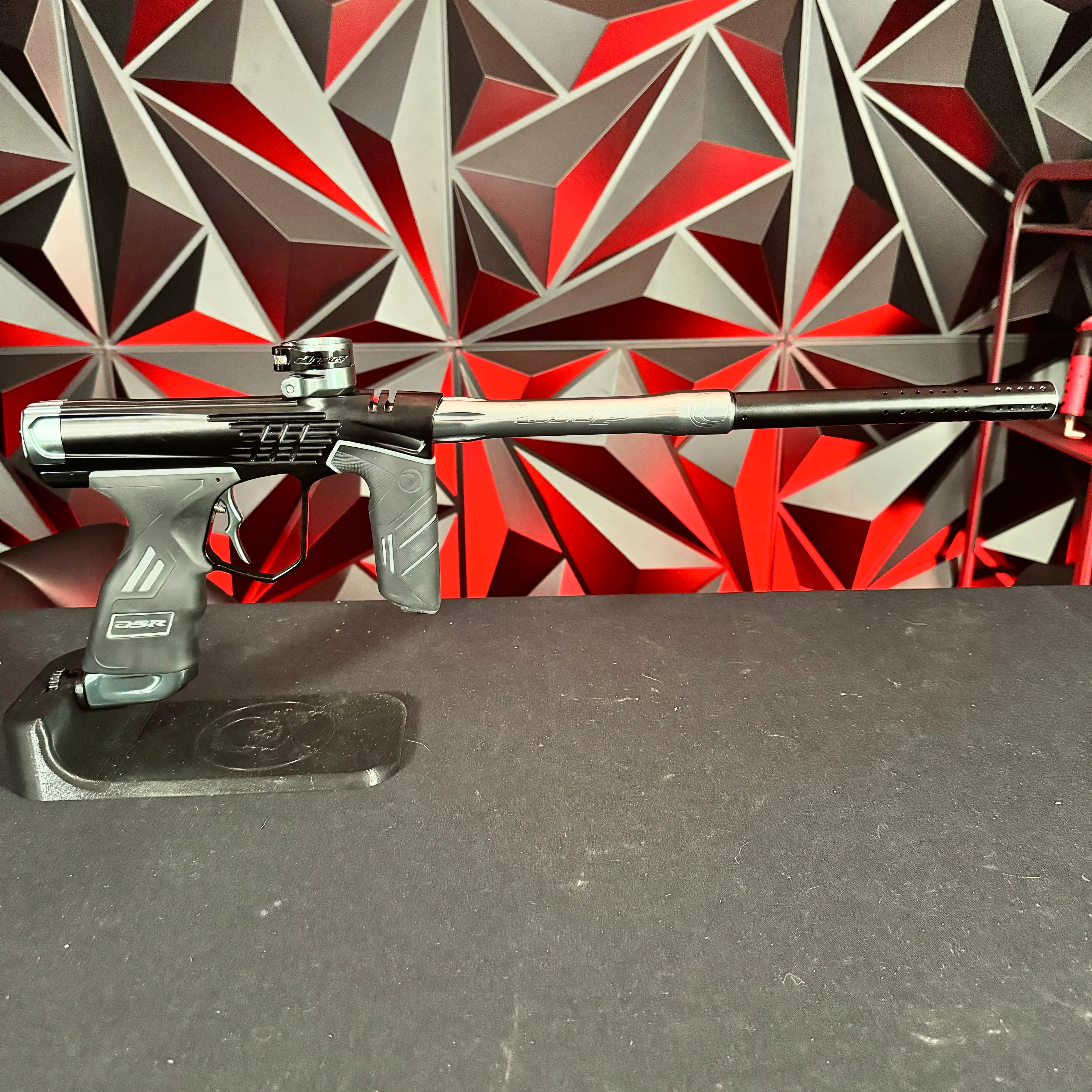 Used Dye DSR+ Paintball Gun - ICON Nightshade Black/Grey - Image 6