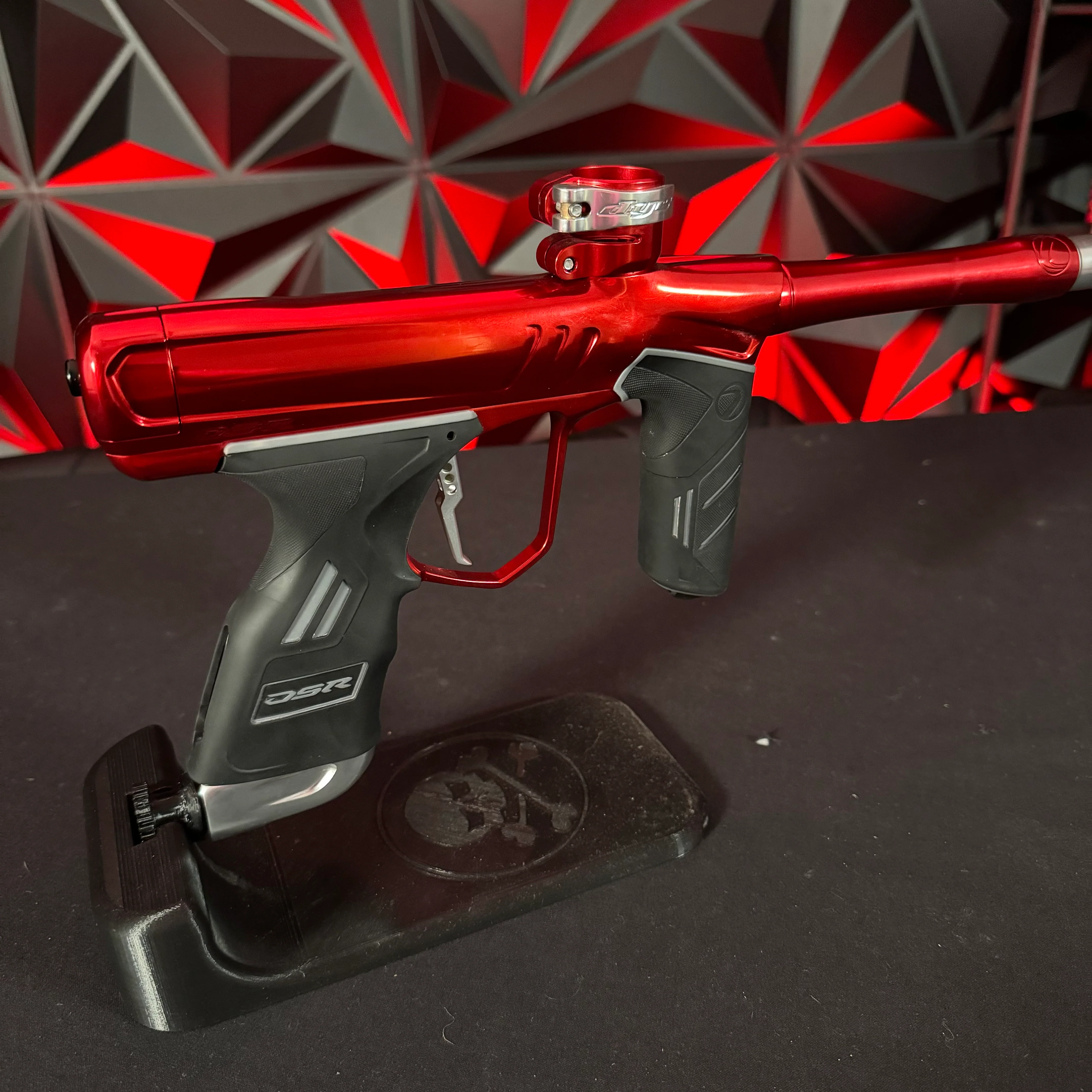 Used Dye DSR+ Paintball Gun - LAVA (Red/Silver) w/IM Pro Kit - Image 2