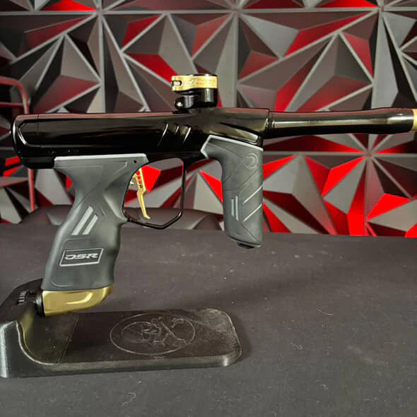Used Dye DSR+ Paintball Gun -Onyx Gold (Polished Black/Polished Gold) w/IM Pro Kit - Image 2