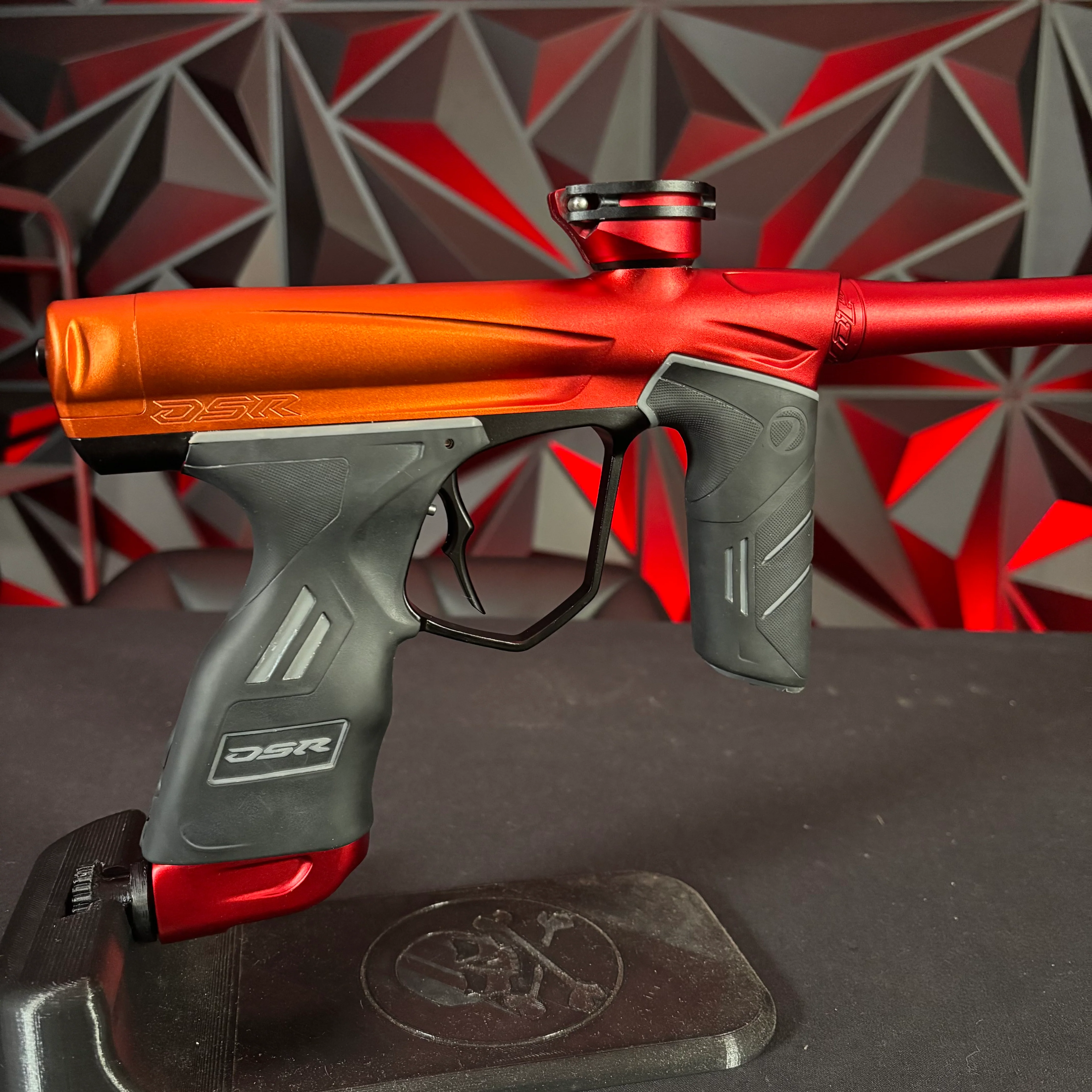 Used Dye DSR Paintball Gun - Orange/Red Fade (Tequila Sunrise) w/IM Pro Kit - Image 2