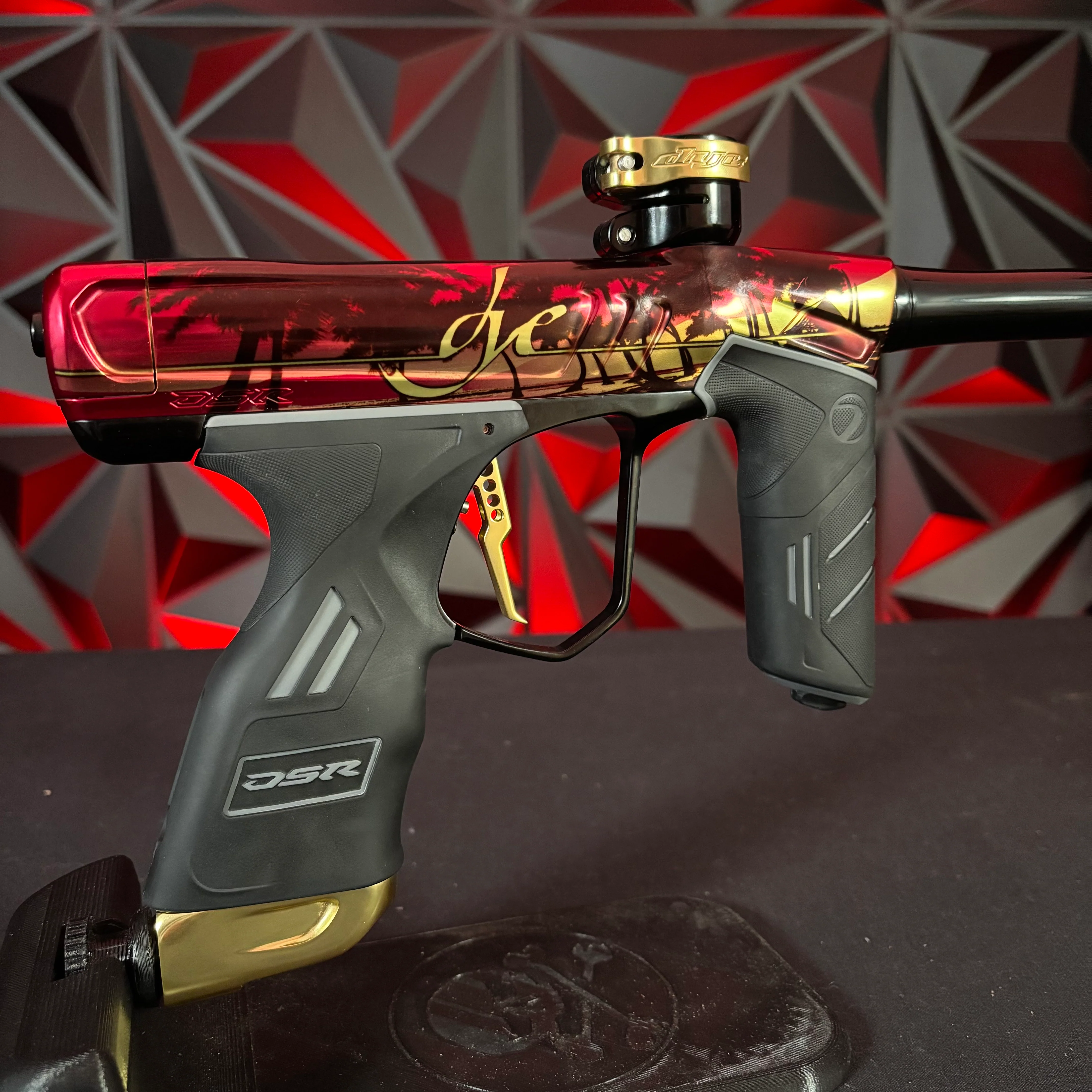 Used Dye DSR+ Paintball Gun - PGA Aloha w/IM Pro Kit - Image 2