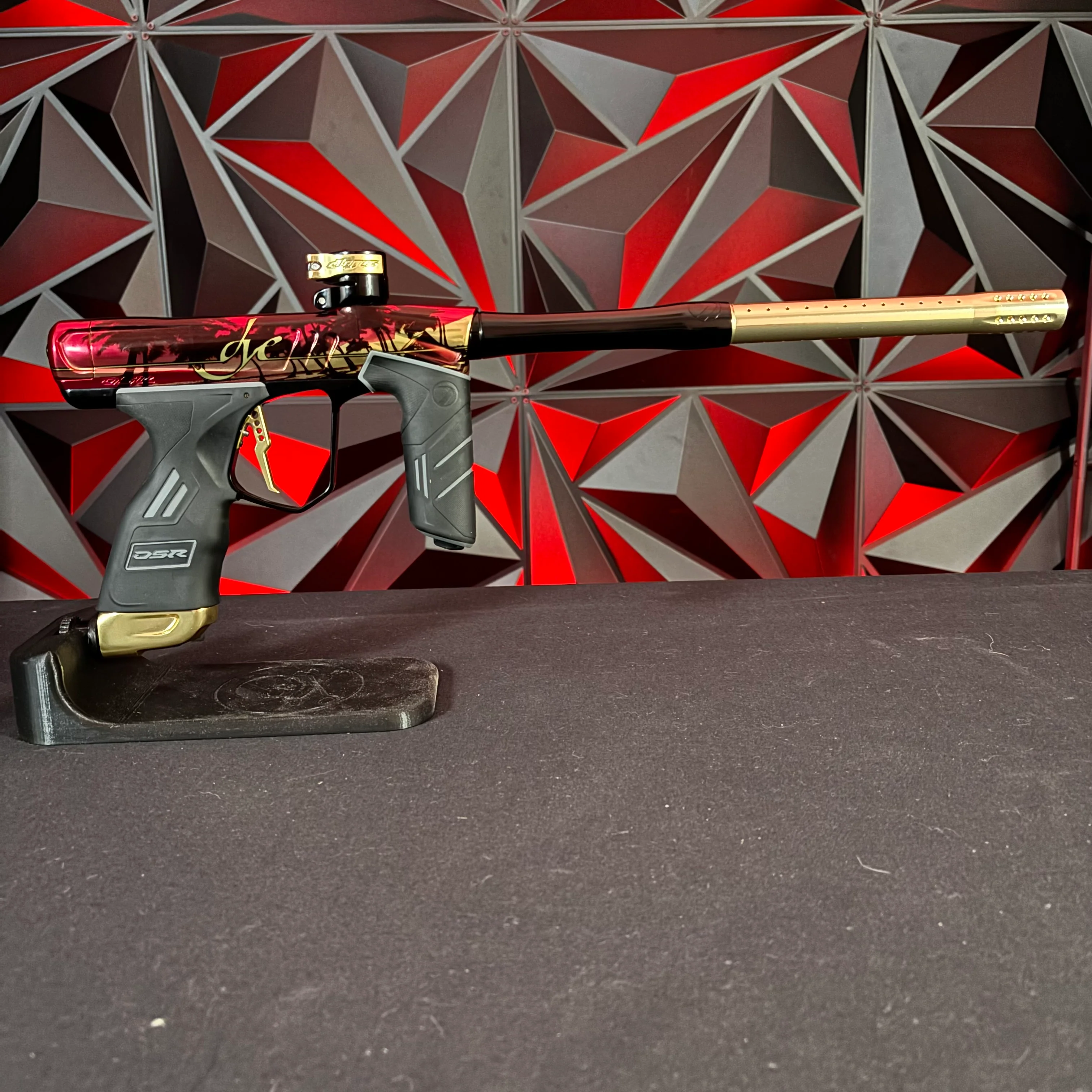 Used Dye DSR+ Paintball Gun - PGA Aloha w/IM Pro Kit - Image 6