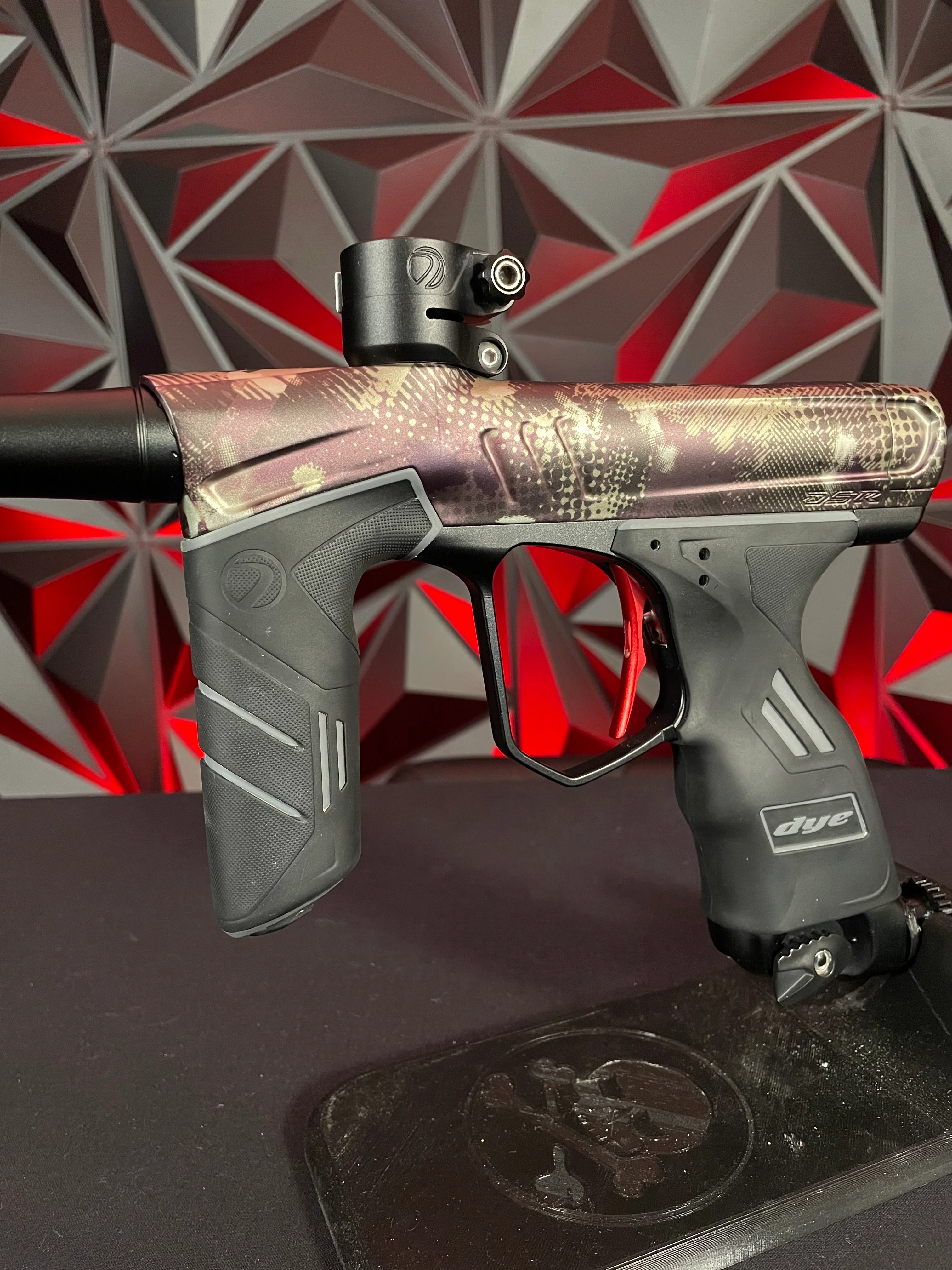 Used Dye DSR+ Paintball Gun - PGA Dyecam w/ IMPro Kit - Image 4