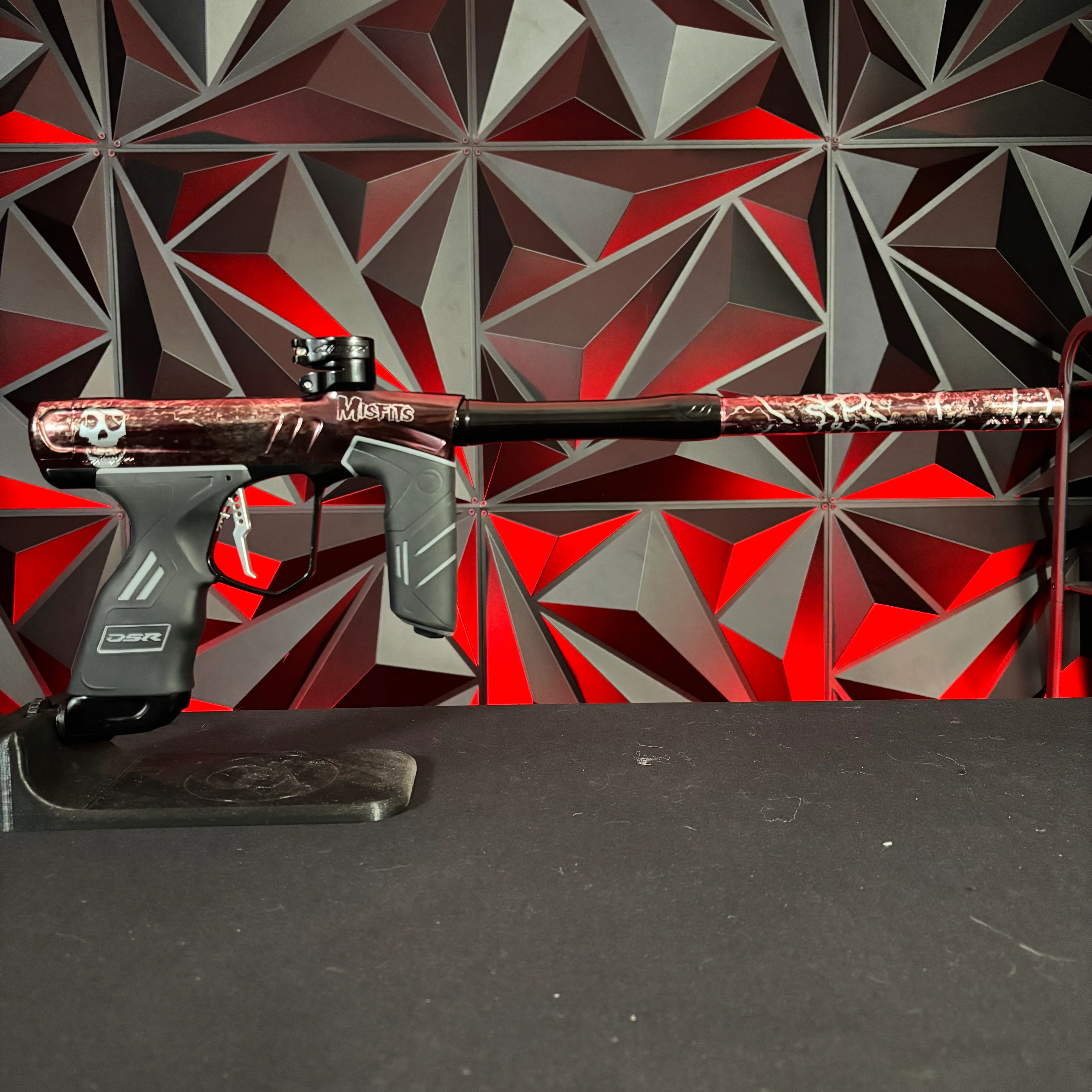 Used Dye DSR+ Paintball Gun - PGA Misfits w/IM Pro Kit - Image 6