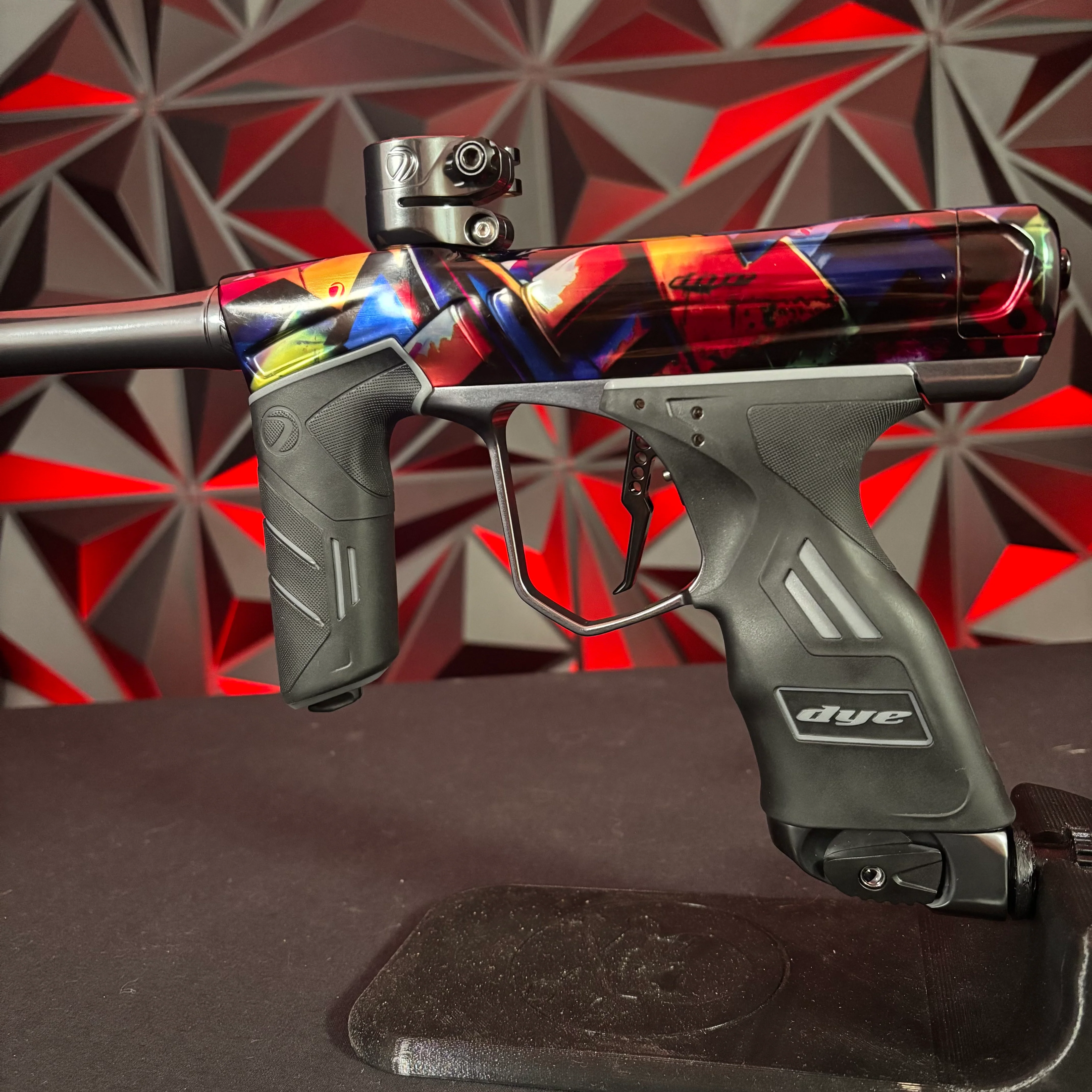 Used Dye DSR+ Paintball Gun - PGA Tagged w/IM Pro Kit - Image 3