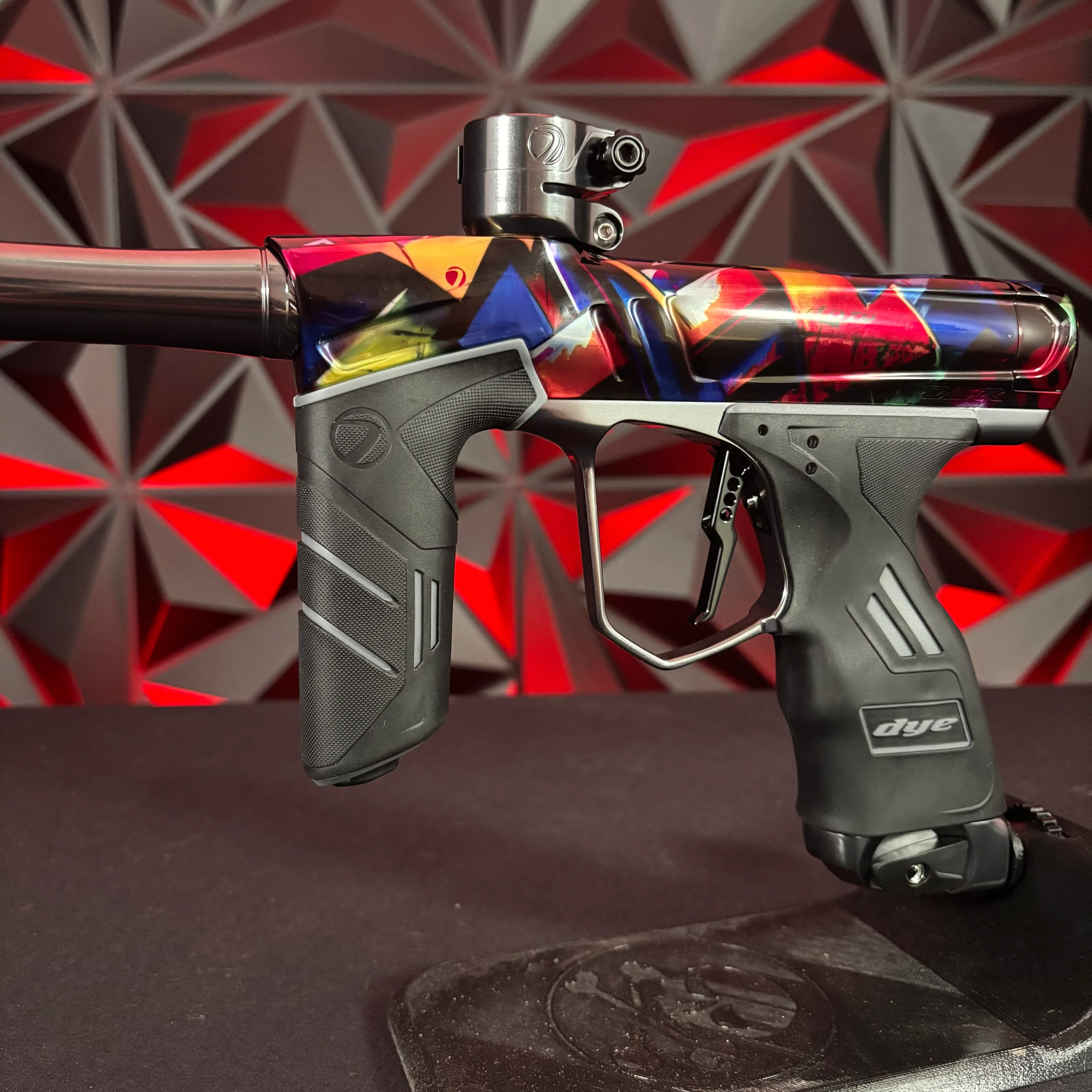 Used Dye DSR+ Paintball Gun - PGA Tagged w/IM Pro Kit - Image 5