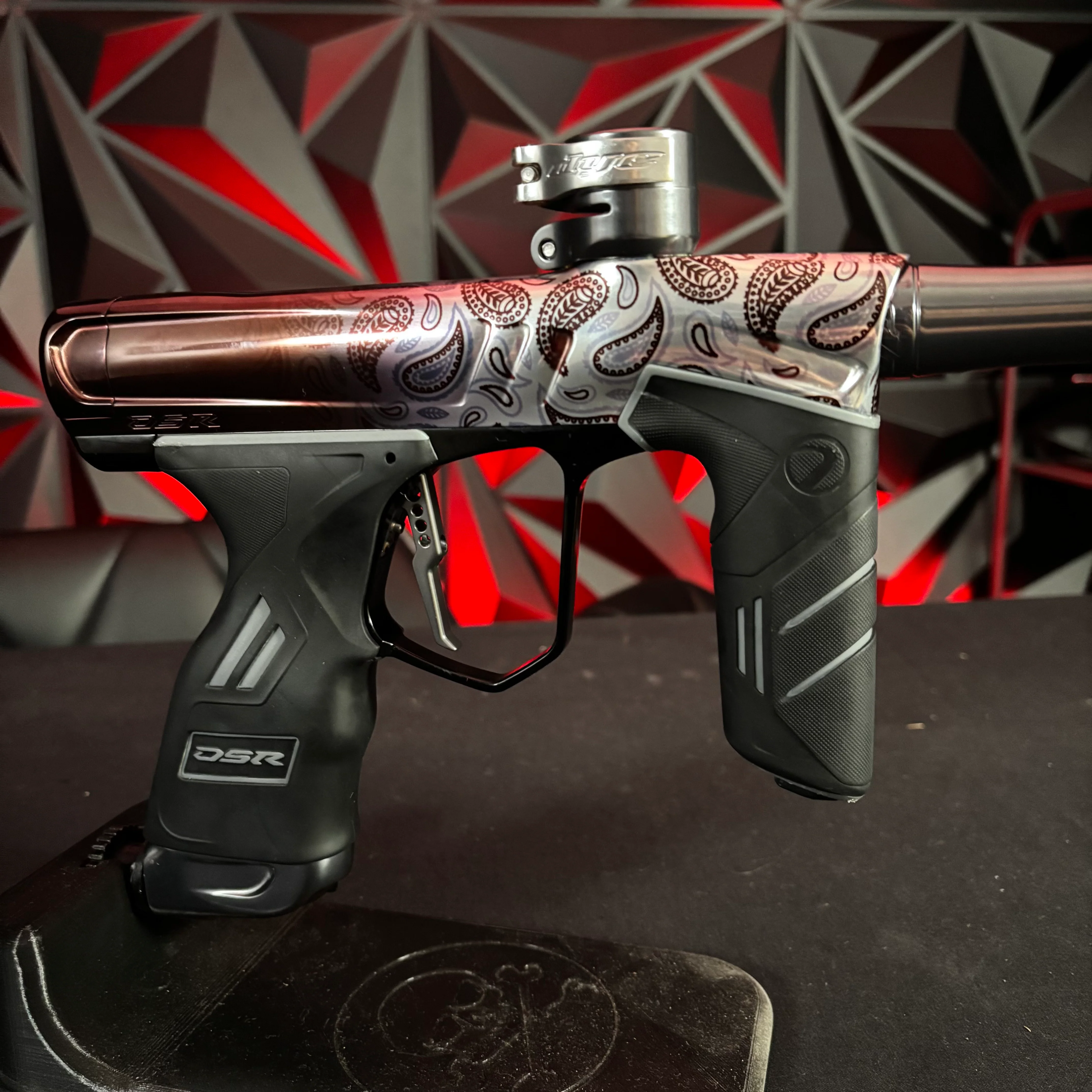 Used Dye DSR+ Paintball Gun - PGA White Bandana w/ IM Pro Kit - Image 3