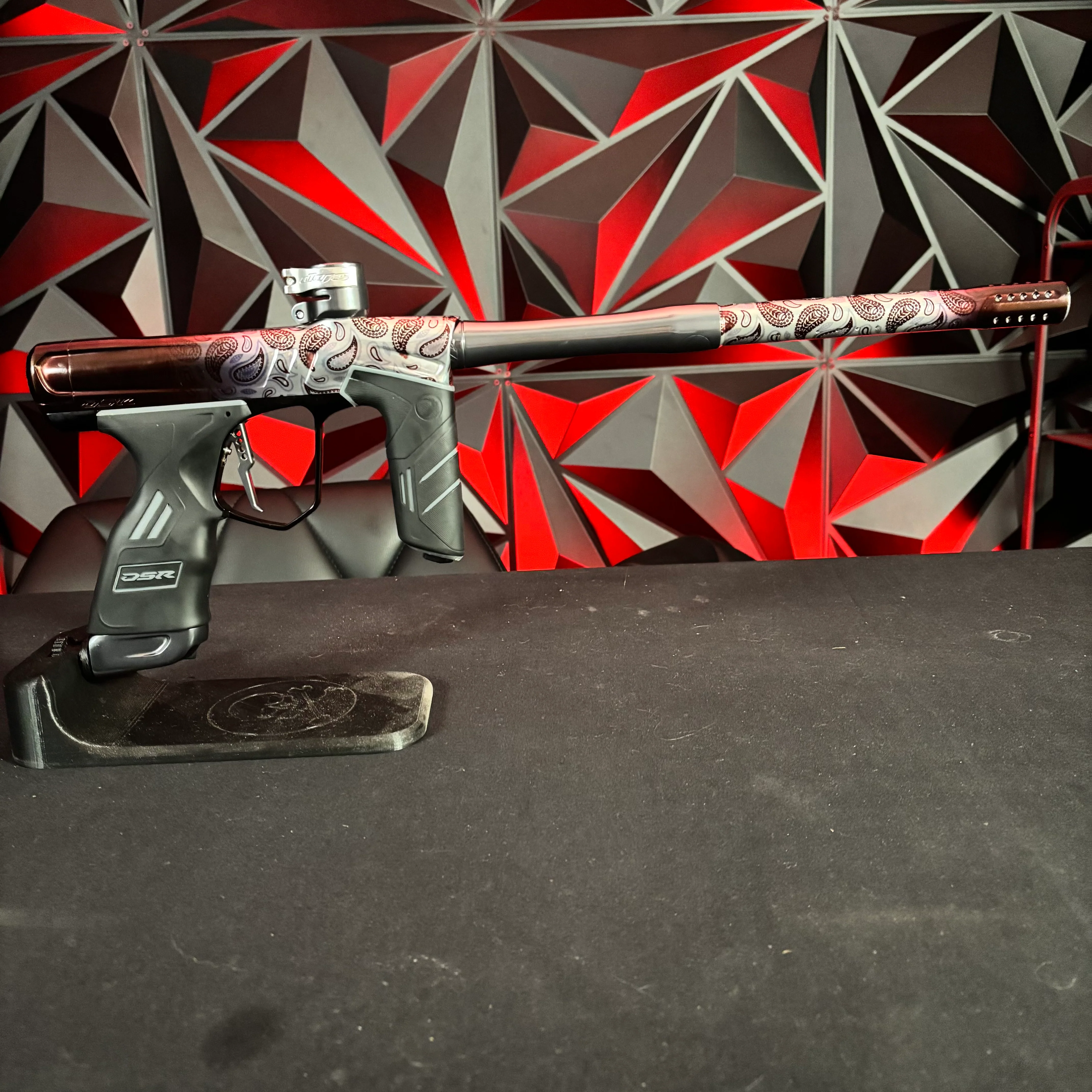 Used Dye DSR+ Paintball Gun - PGA White Bandana w/ IM Pro Kit - Image 6