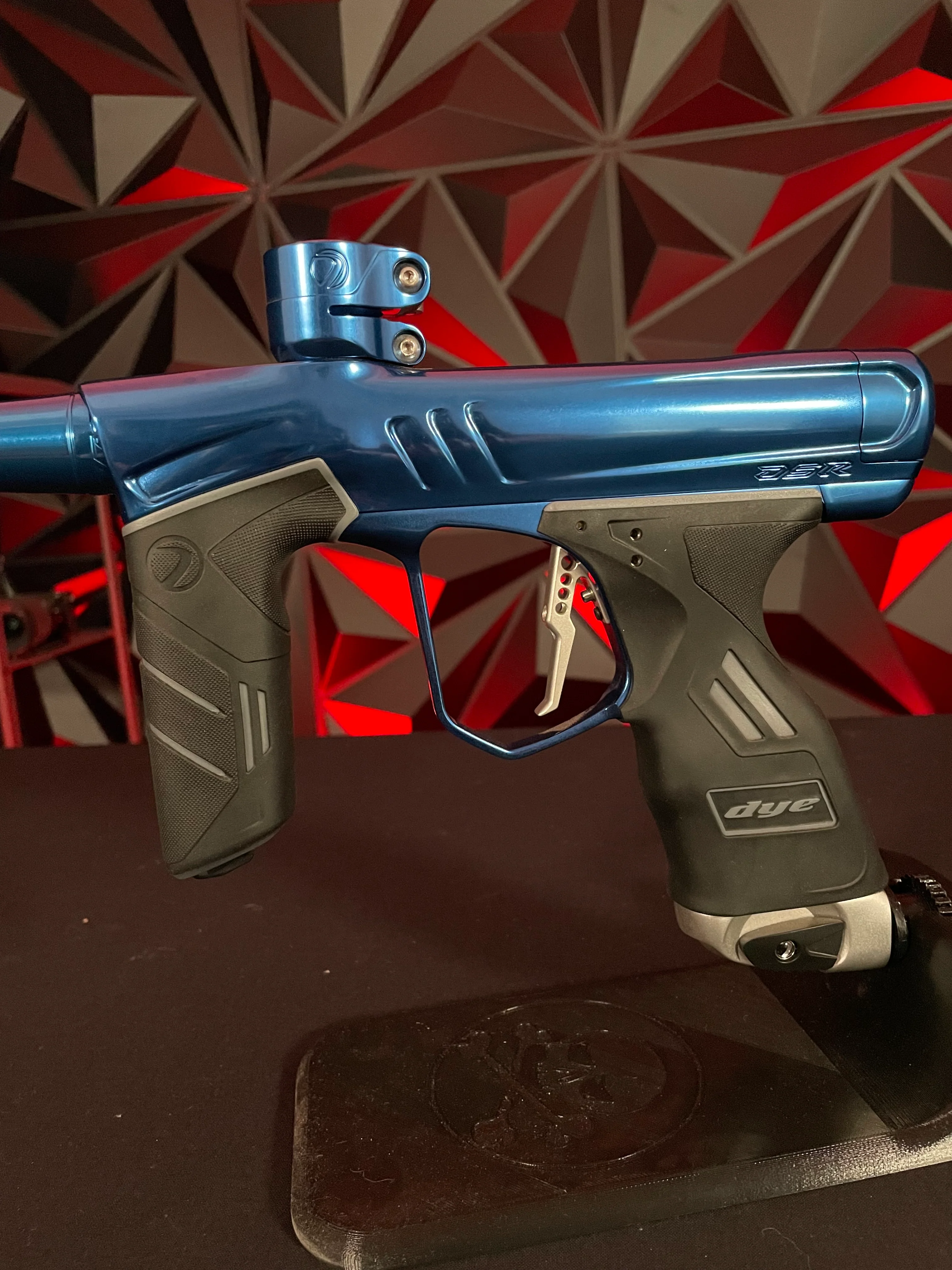 Used Dye DSR+ Paintball Gun - Polished Blue/Dust Silver - Image 5