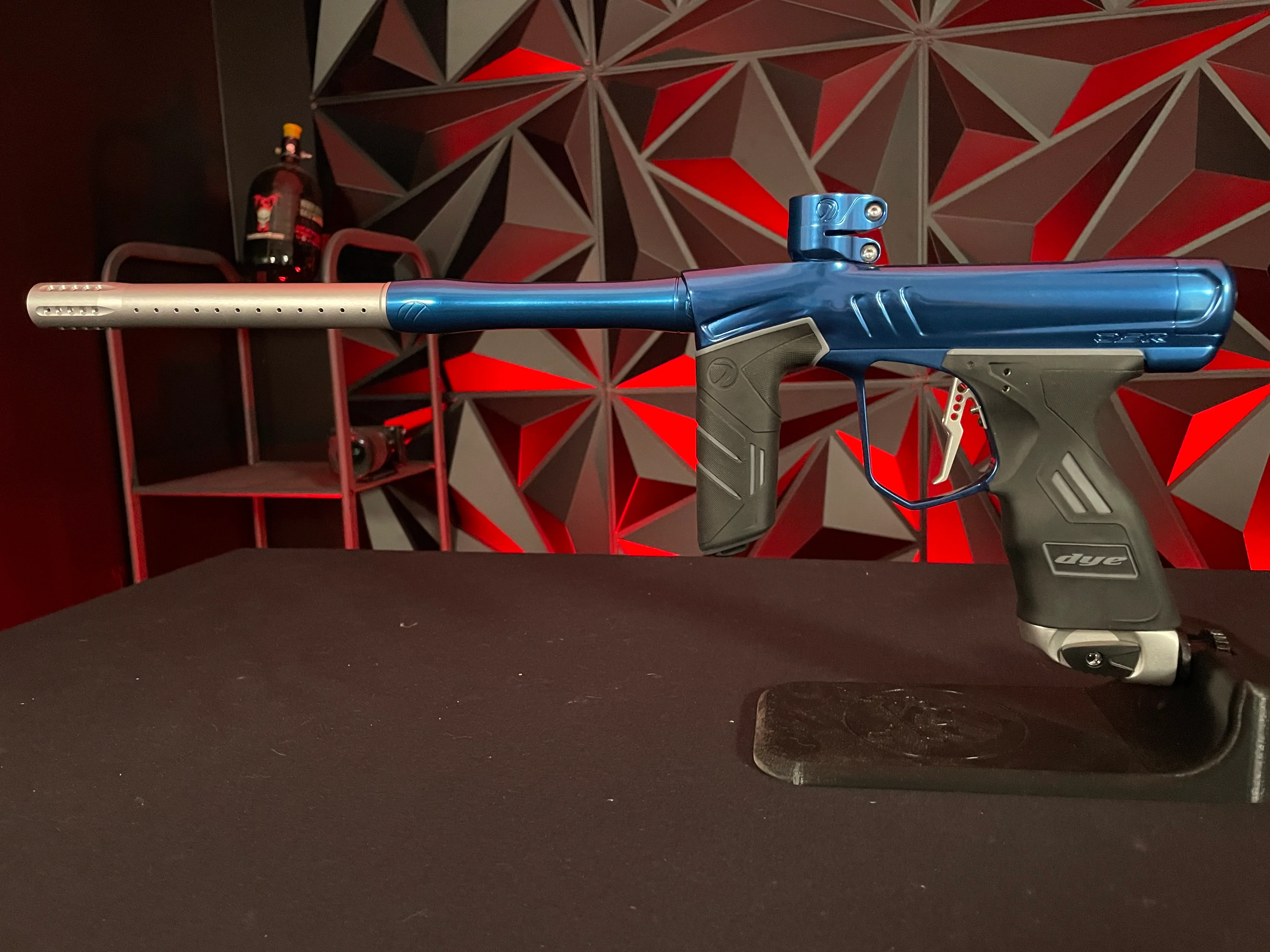 Used Dye DSR+ Paintball Gun - Polished Blue/Dust Silver - Image 7