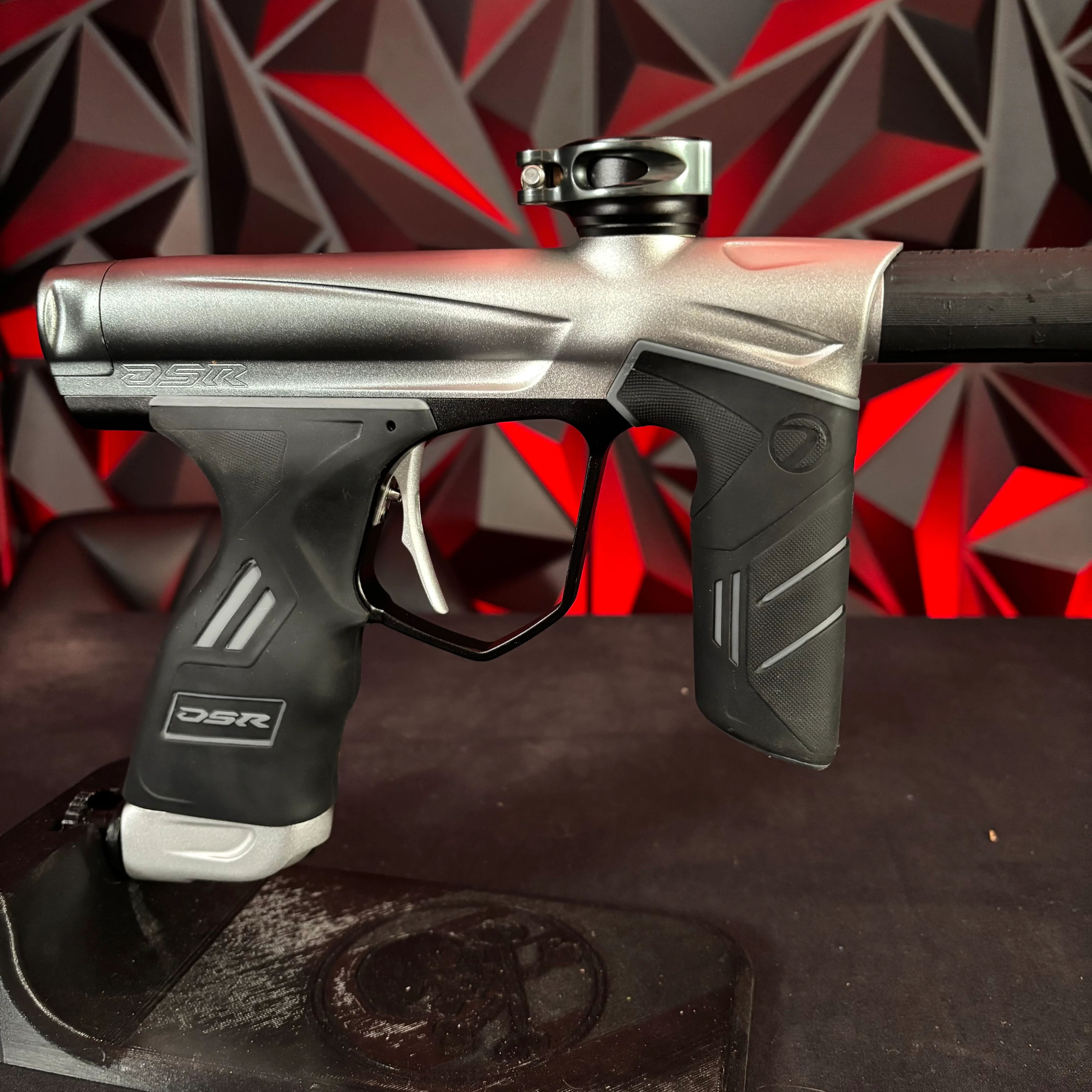 Used Dye DSR Paintball Gun - Pewter to Silver fade - Image 3