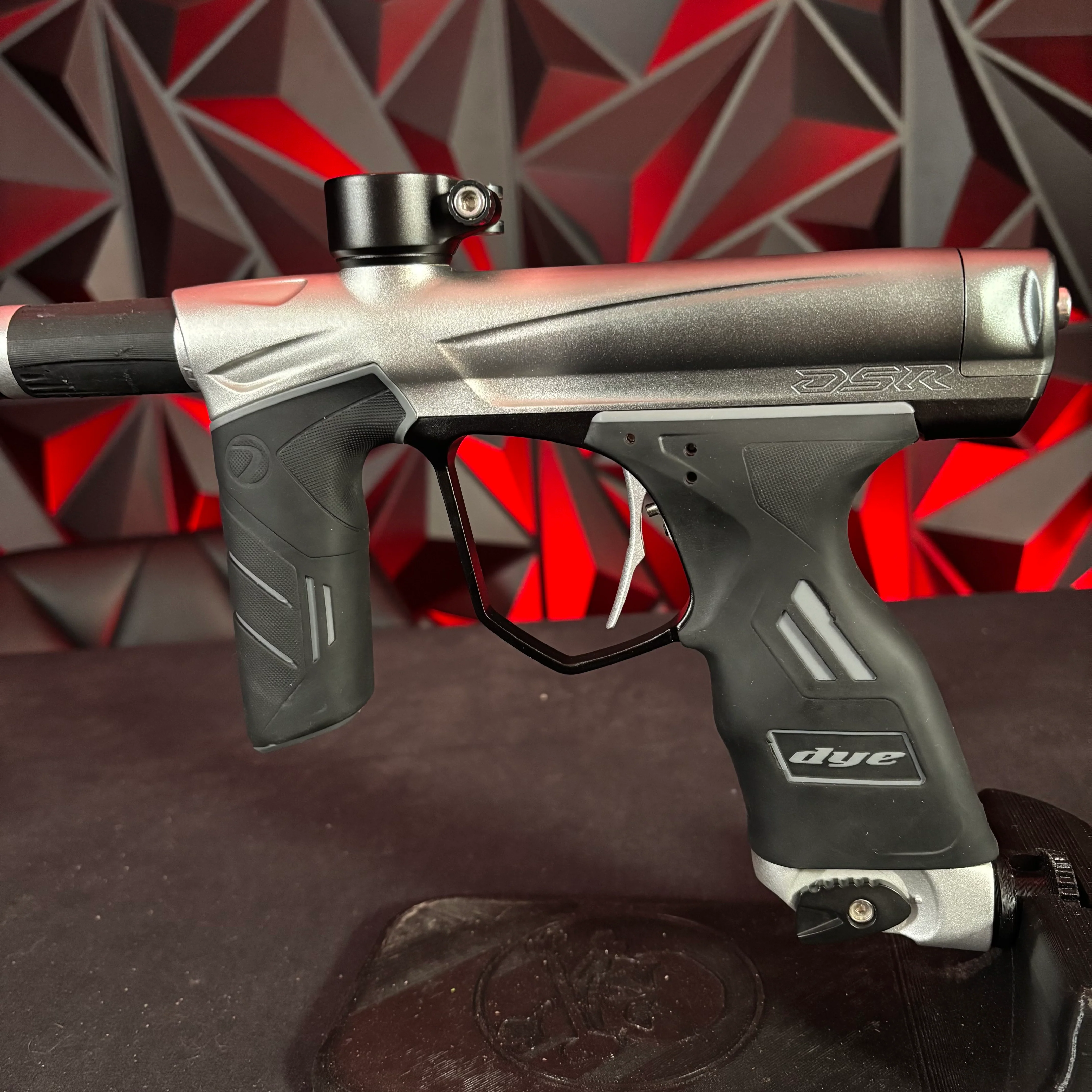 Used Dye DSR Paintball Gun - Pewter to Silver fade - Image 4