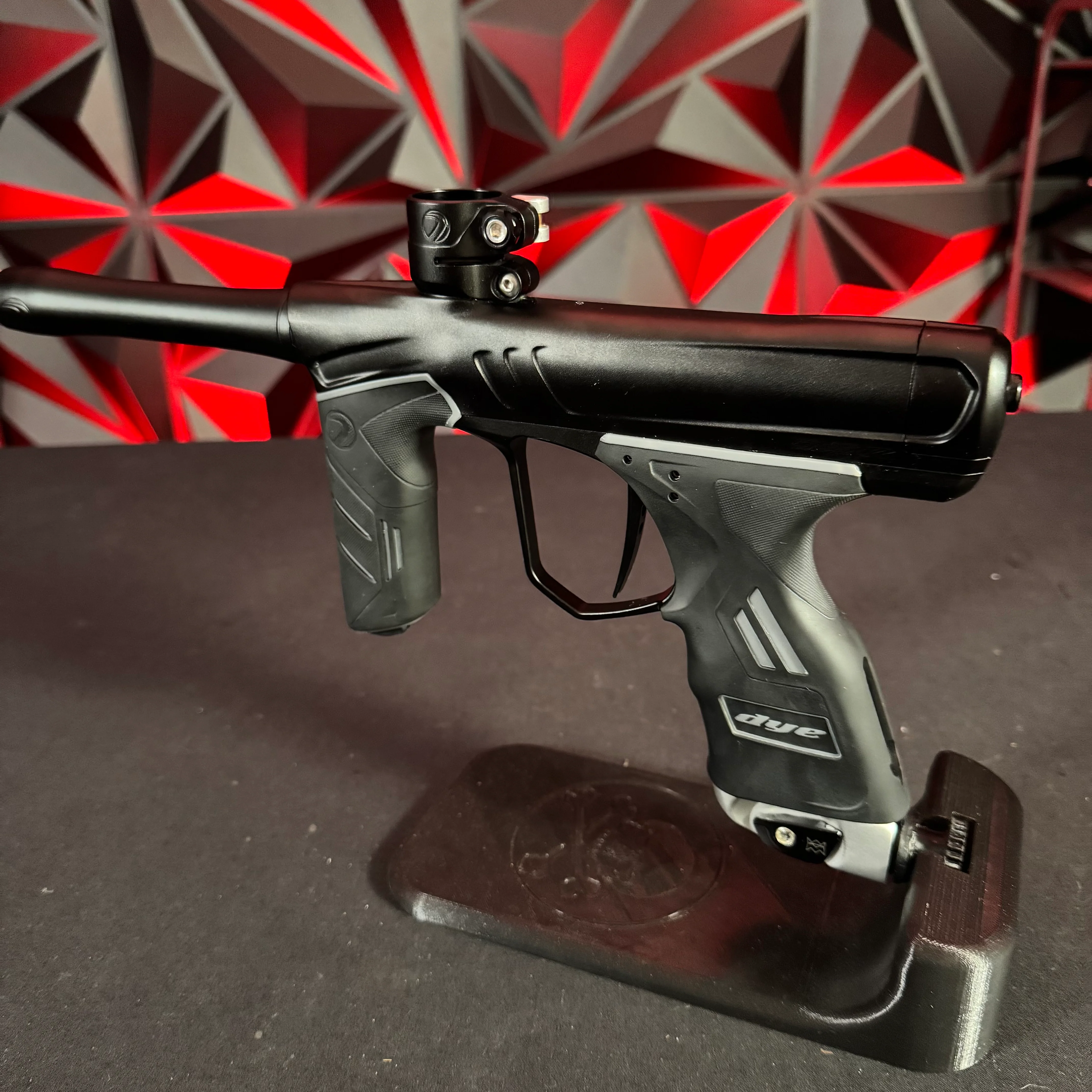 Used Dye DSR+ Paintball Gun - Silver Night w/ IM Pro Kit, Method ASA Lever, & Free Flow Bolt and Trigger - Image 3
