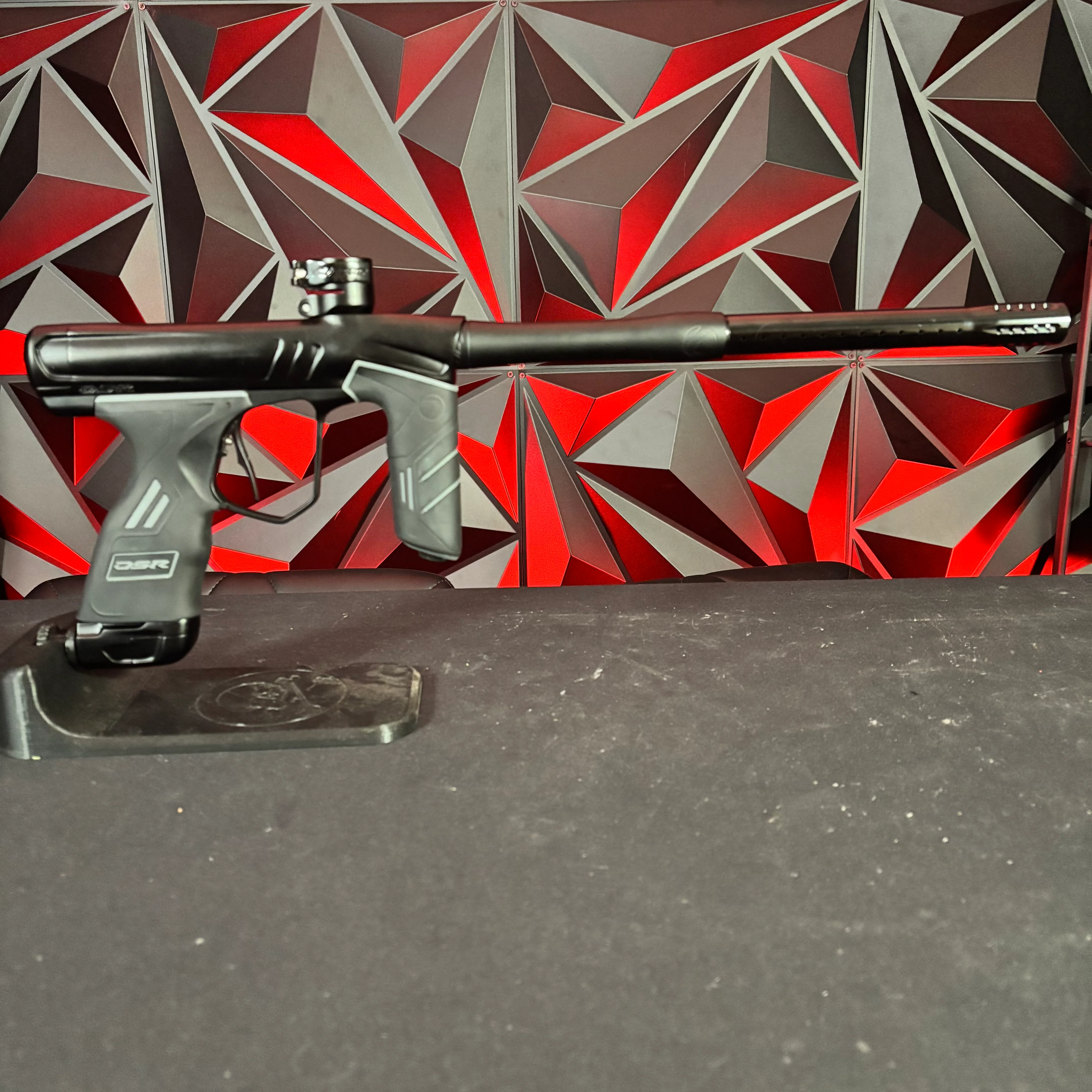 Used Dye DSR+ Paintball Gun - Silver Night (Part Swapped w/Black Barrel) w/ IM Pro Kit and Scythe Trigger and ASA slap 2 installed - Image 6