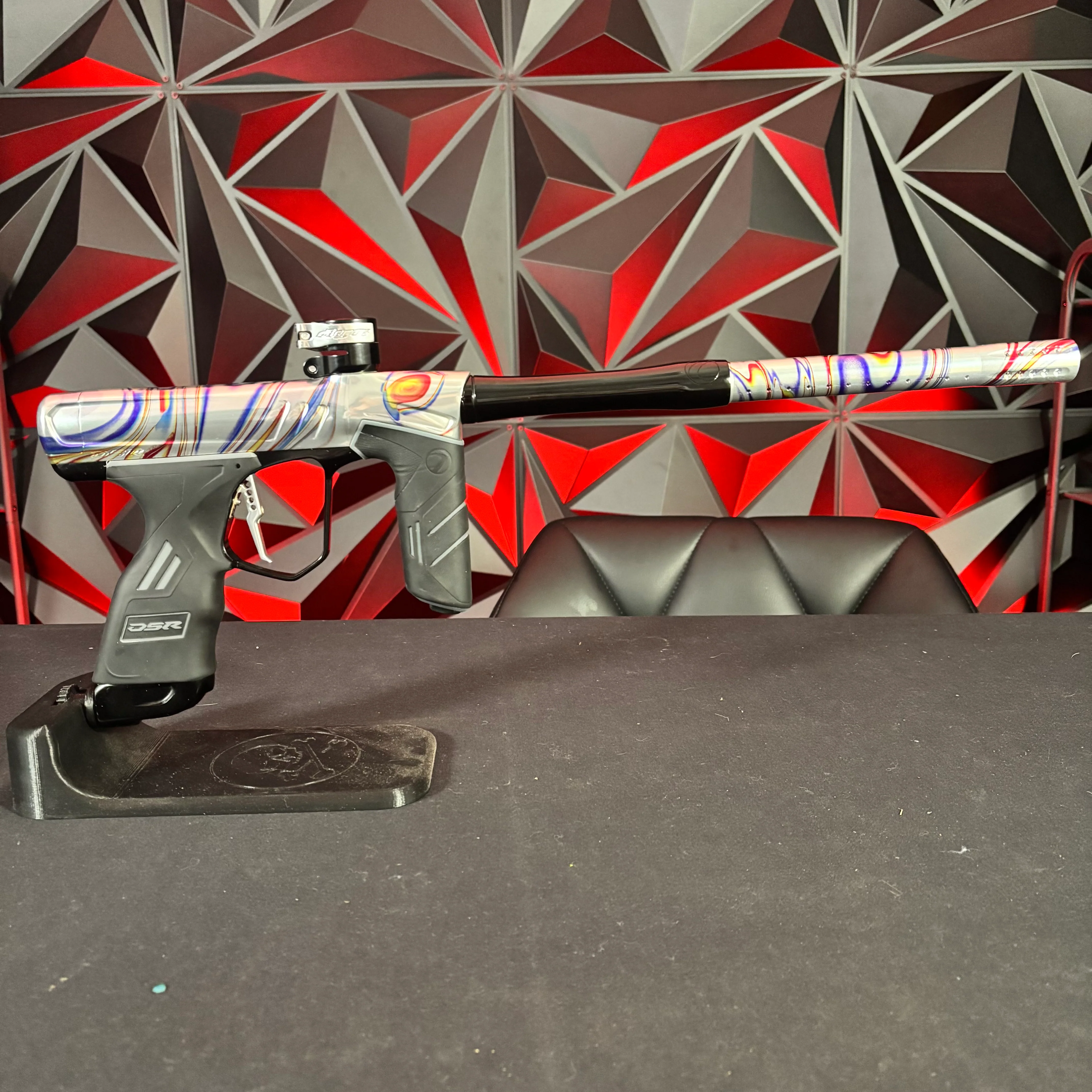 Used Dye DSR+ Paintball Gun - Slick w/ IM Pro Kit - Image 6