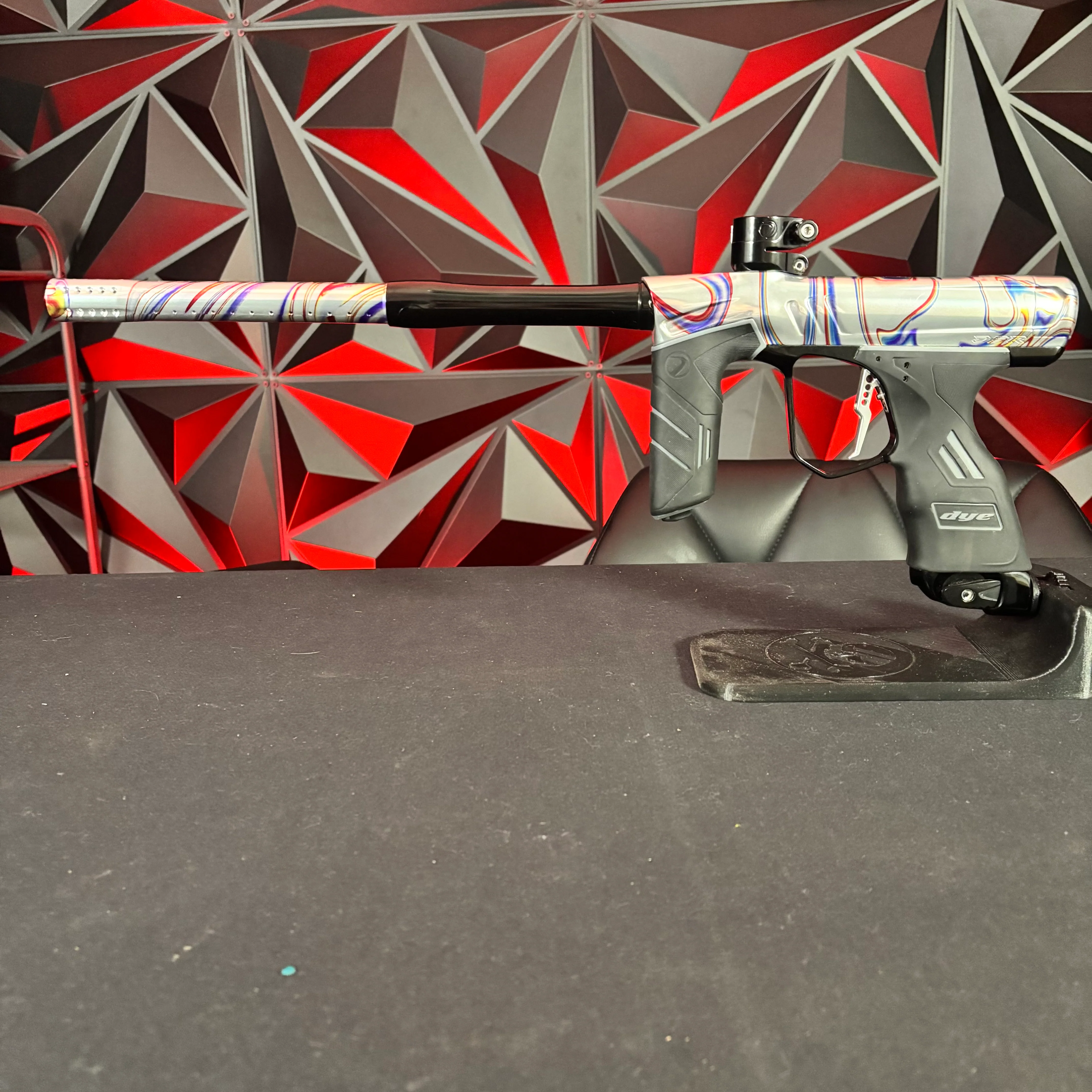 Used Dye DSR+ Paintball Gun - Slick w/ IM Pro Kit - Image 7