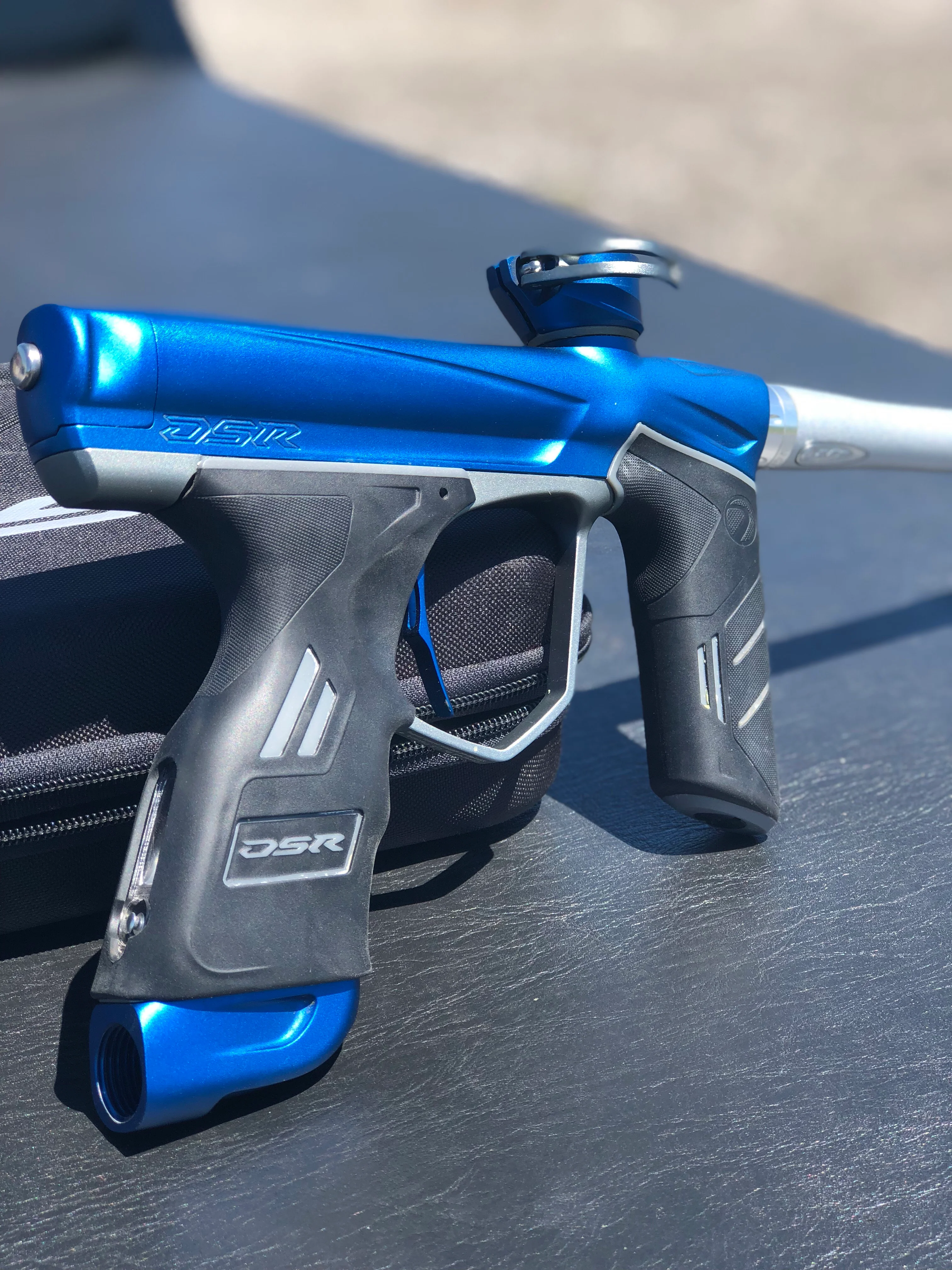 Used Dye DSR Paintball Marker- Blue - Image 3