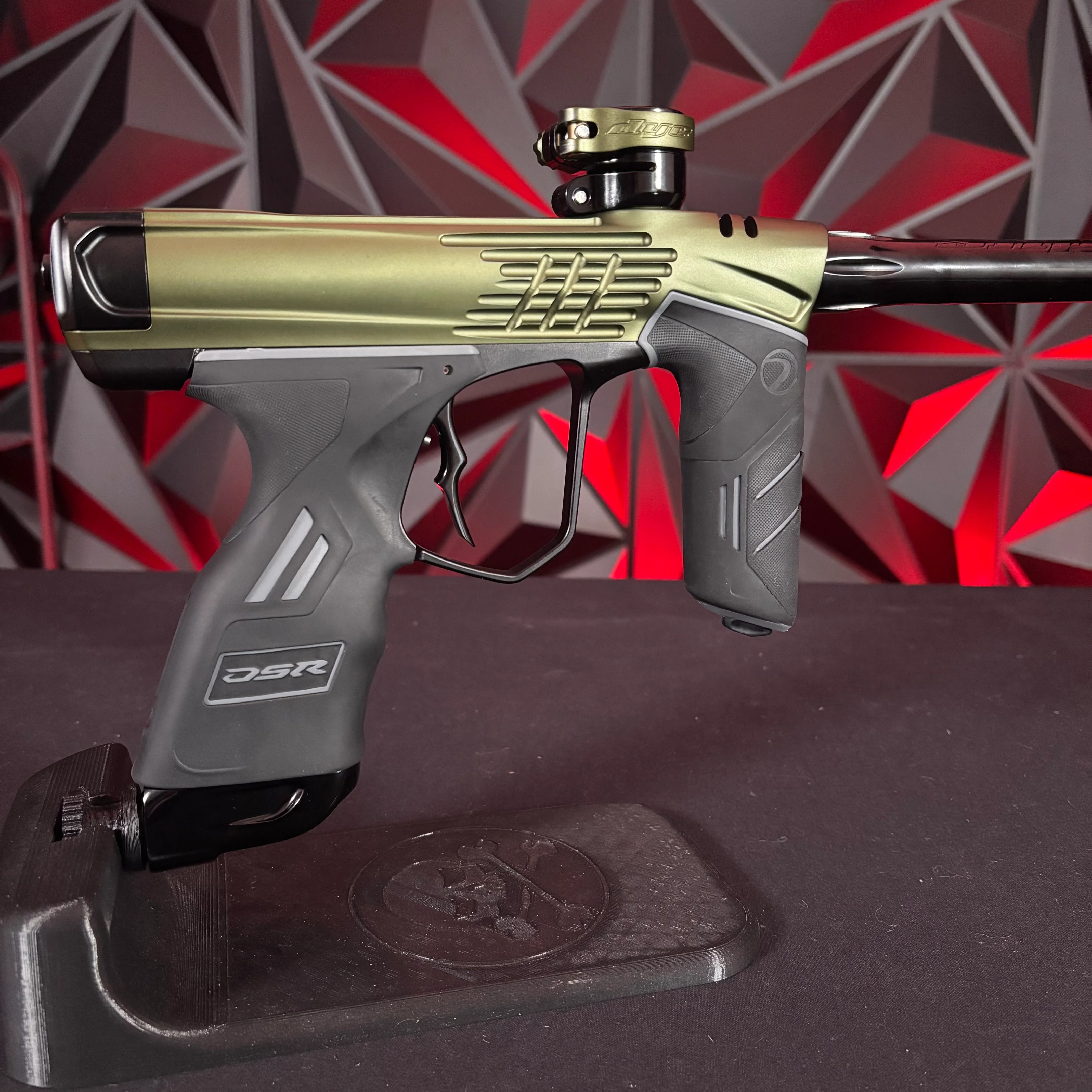 Used Dye DSR+ Paintball Marker - ICON LE Green/Black - Image 2