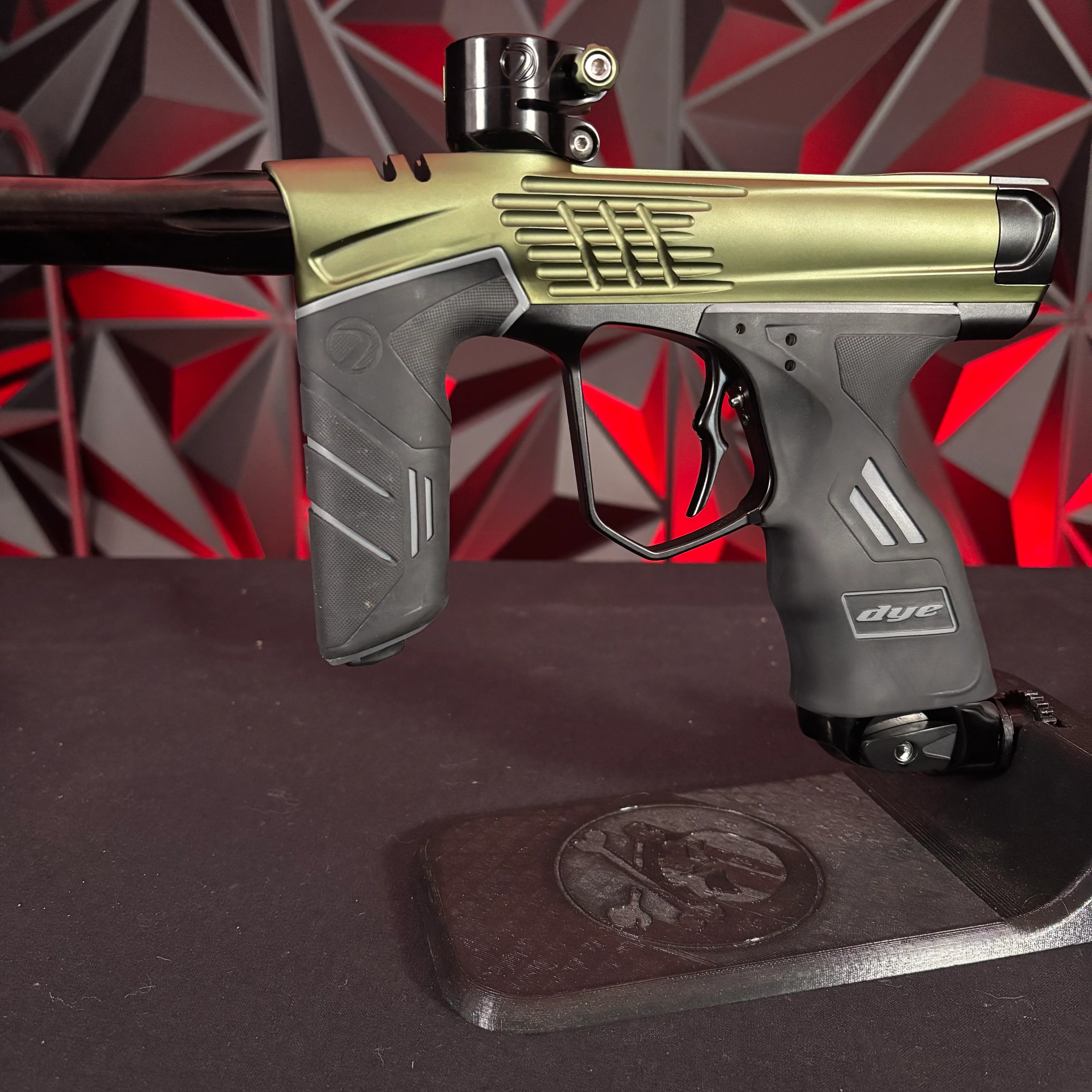 Used Dye DSR+ Paintball Marker - ICON LE Green/Black - Image 3