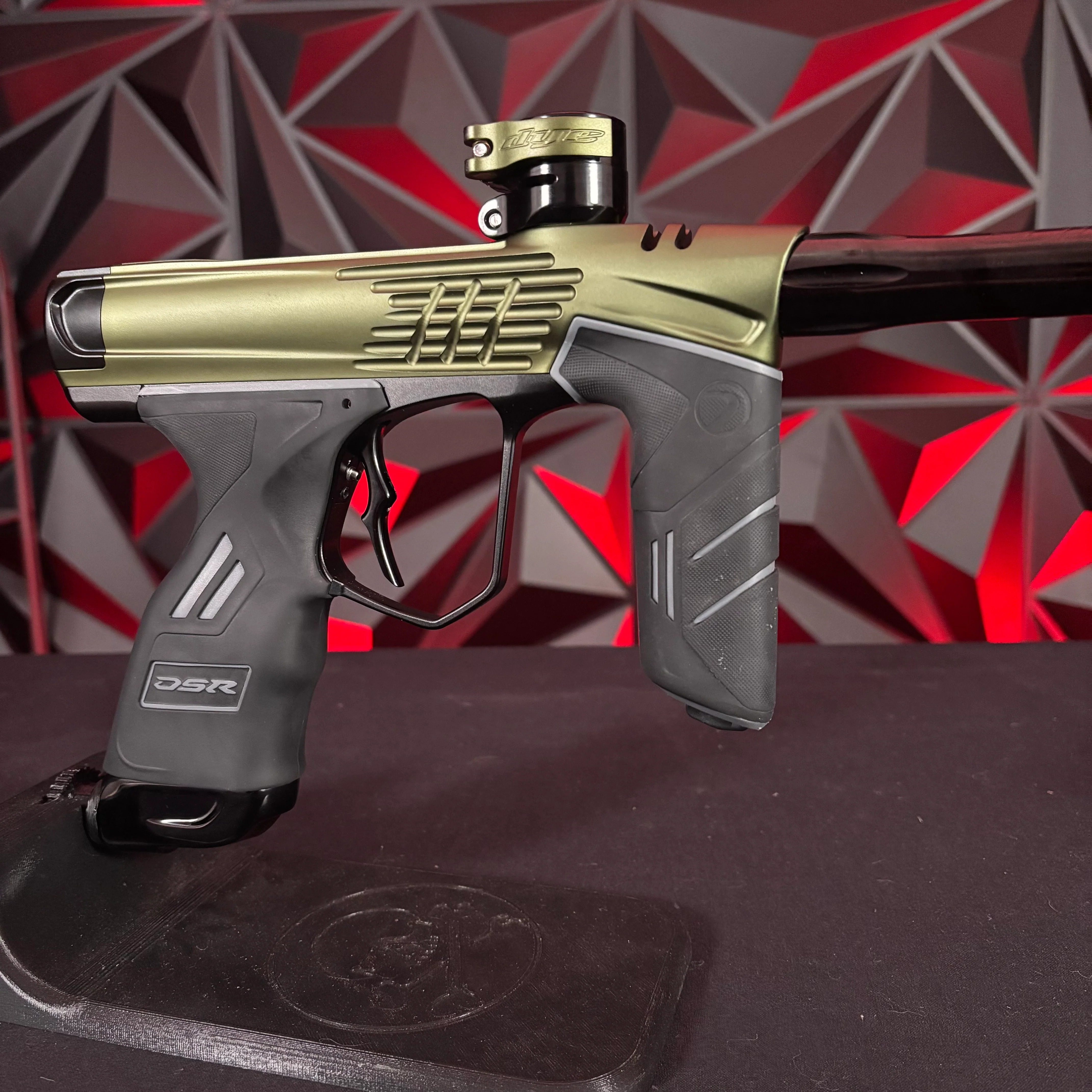 Used Dye DSR+ Paintball Marker - ICON LE Green/Black - Image 5