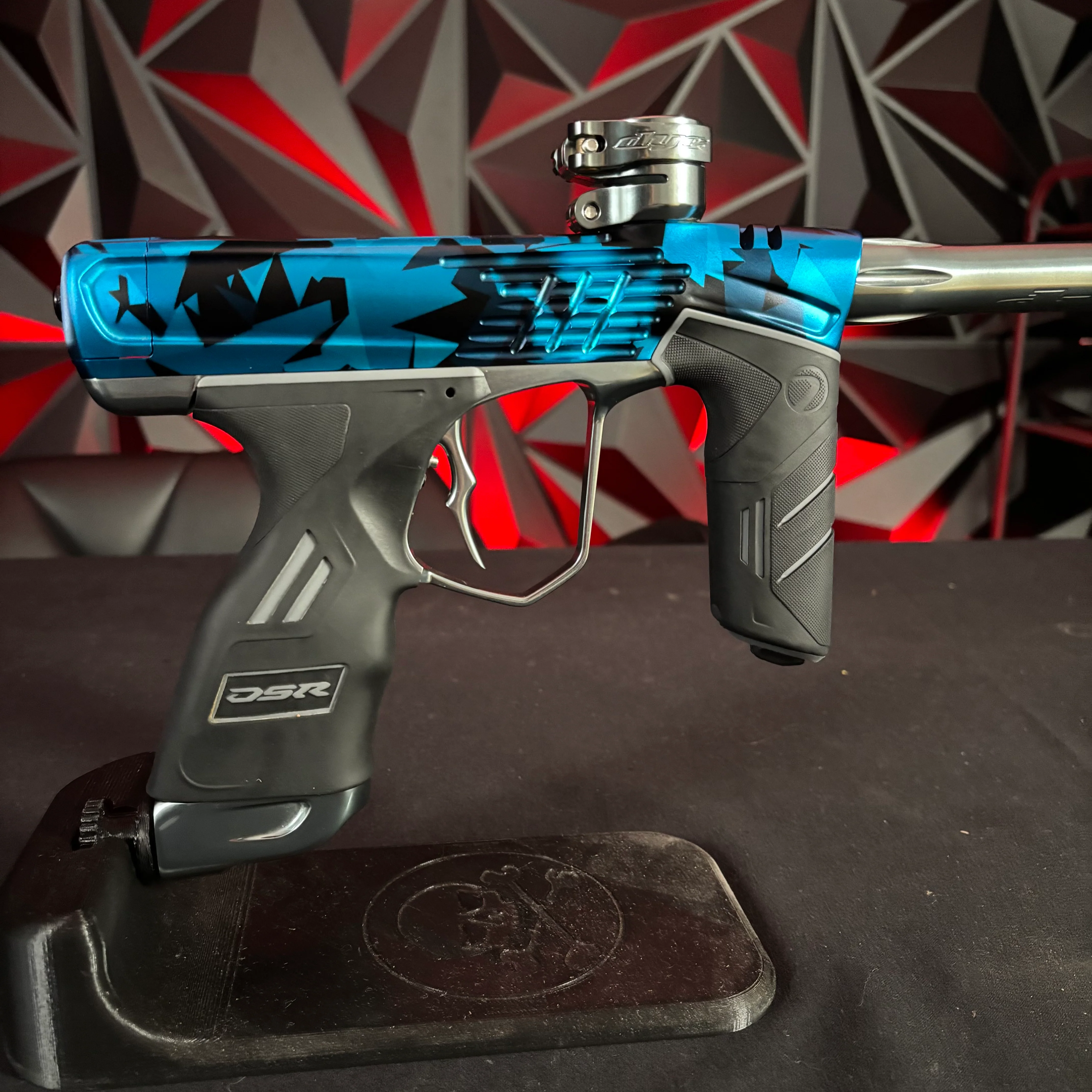 Used Dye DSR+ Paintball Marker - ICON Shattered - Image 2