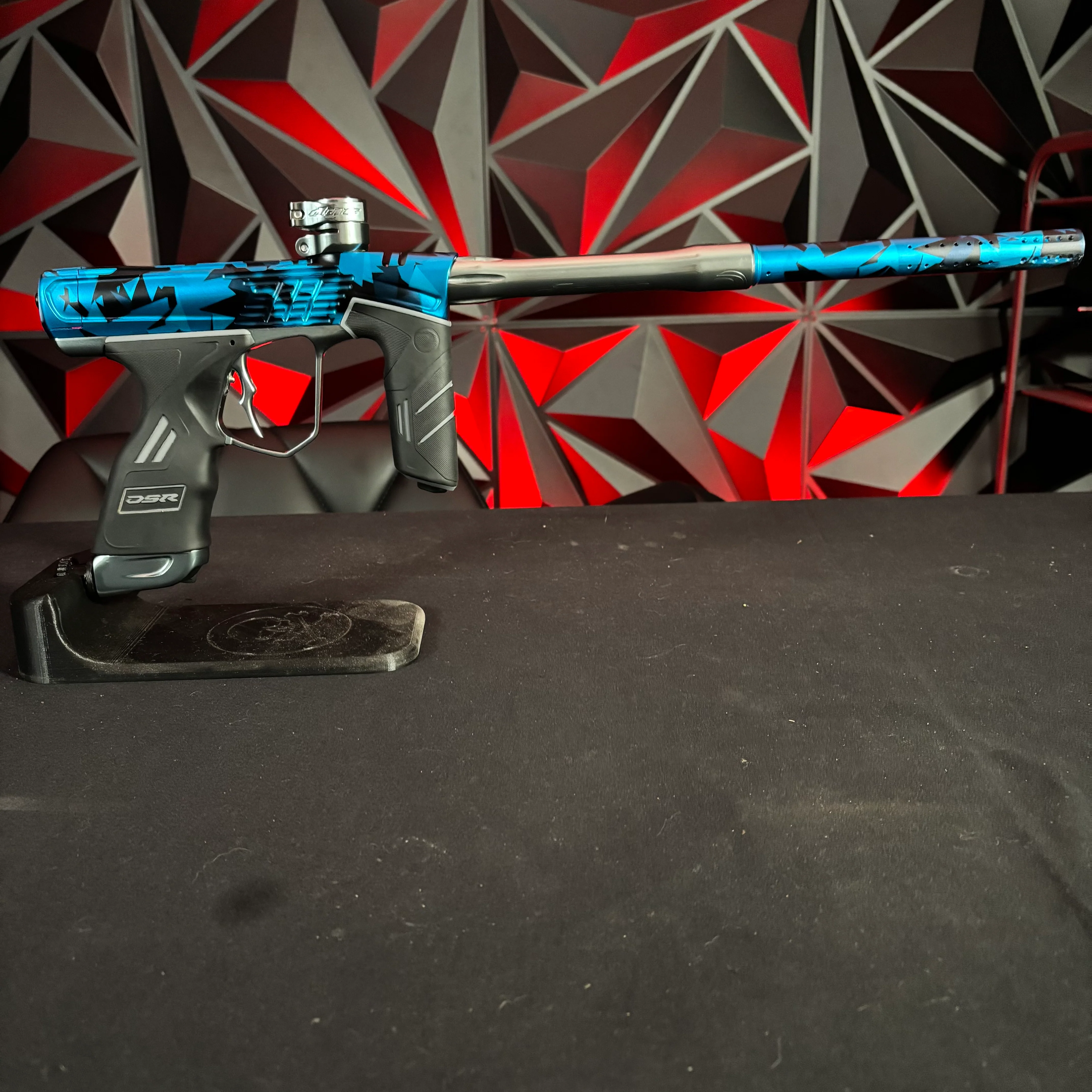 Used Dye DSR+ Paintball Marker - ICON Shattered - Image 6
