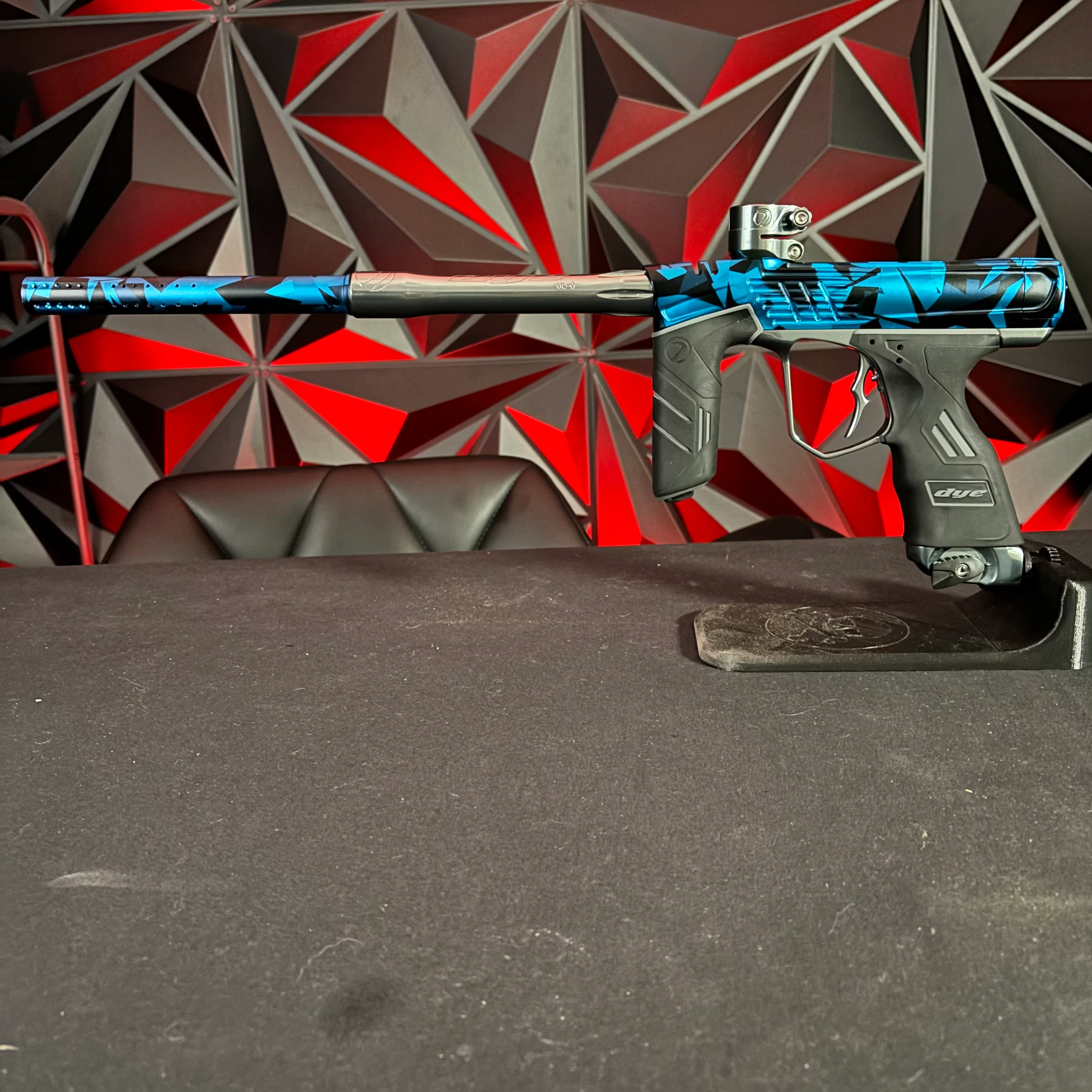 Used Dye DSR+ Paintball Marker - ICON Shattered - Image 7