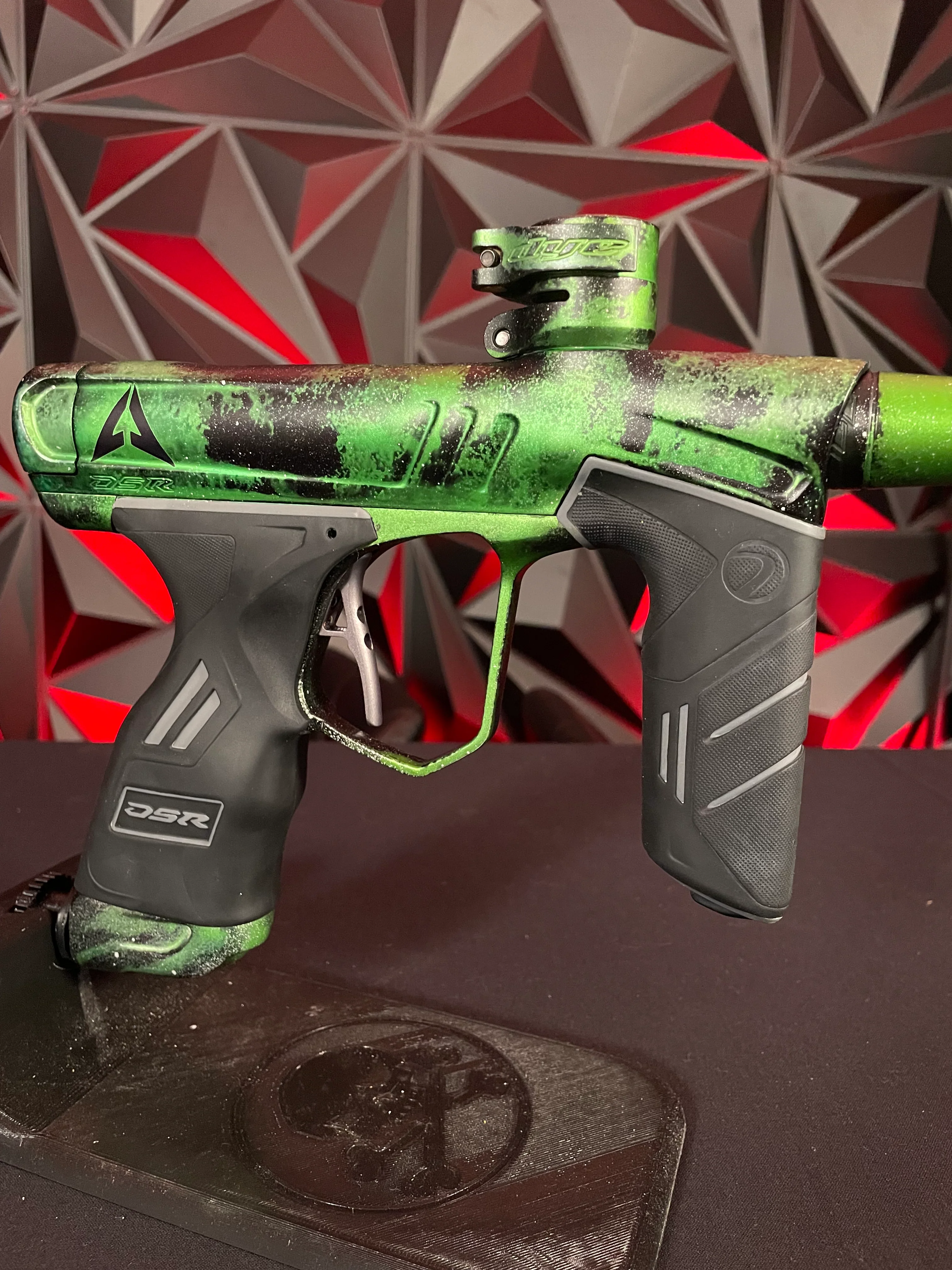 Used Dye DSR+ Paintball Marker - LE LVL Up w/IM Pro Kit - Image 3